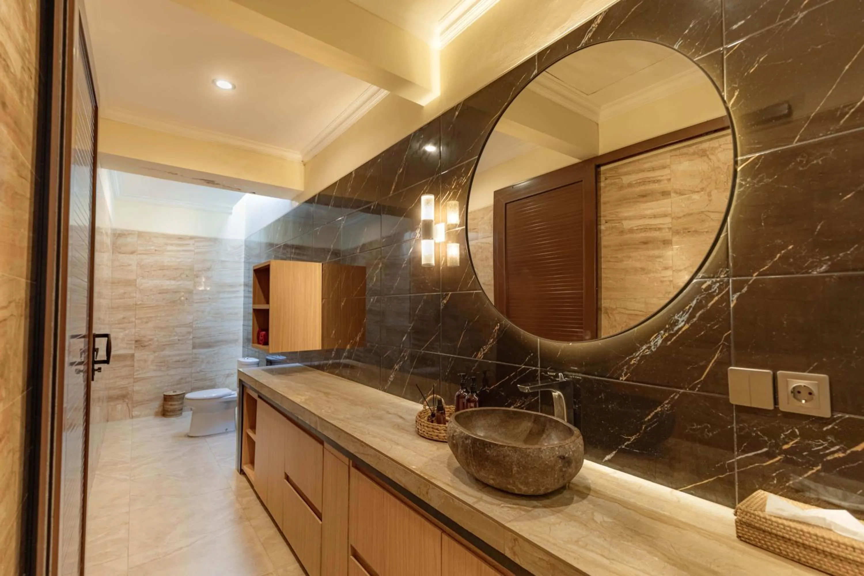 Shower in Suara Air Luxury Villa Ubud