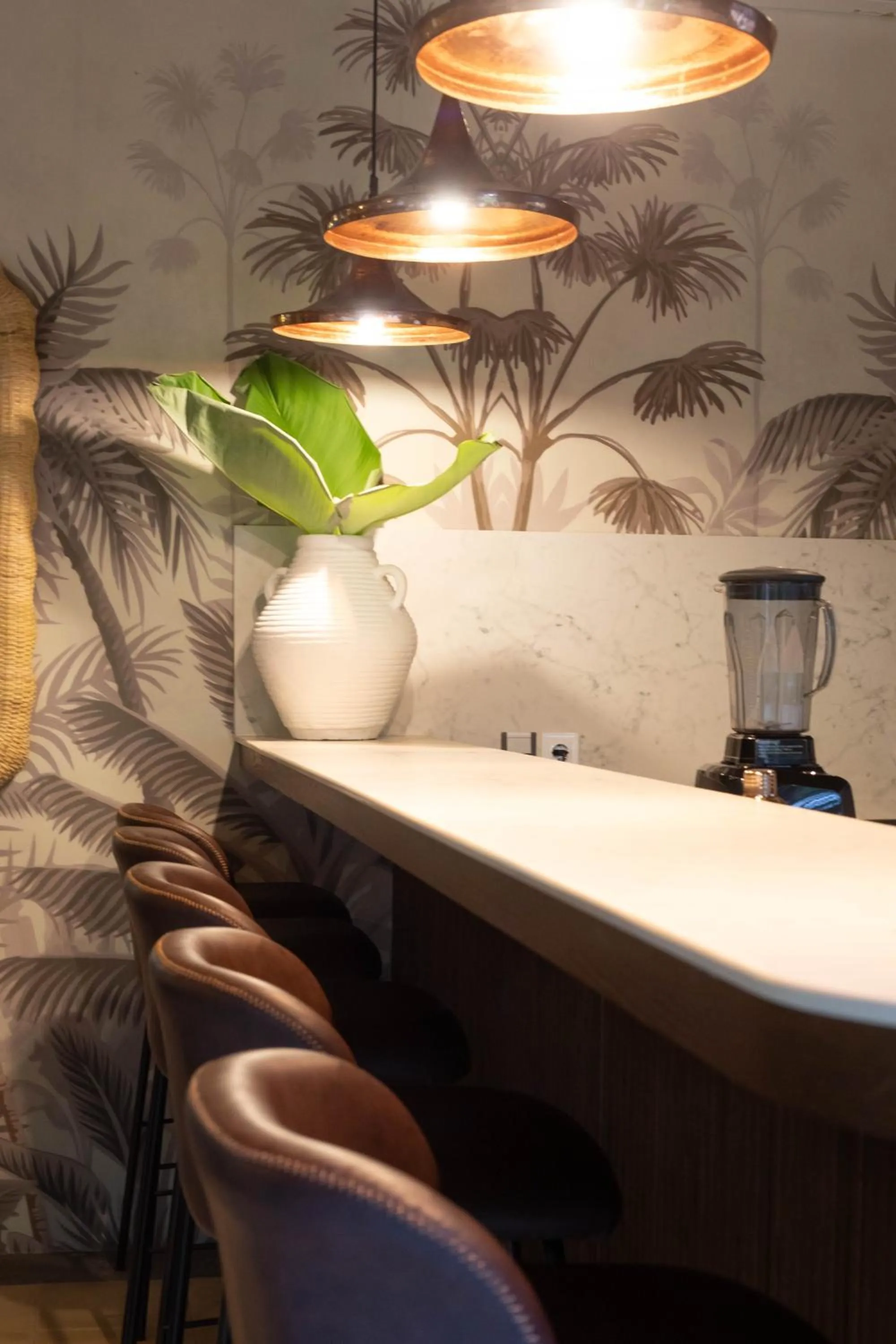 Restaurant/places to eat in Suara Air Luxury Villa Ubud