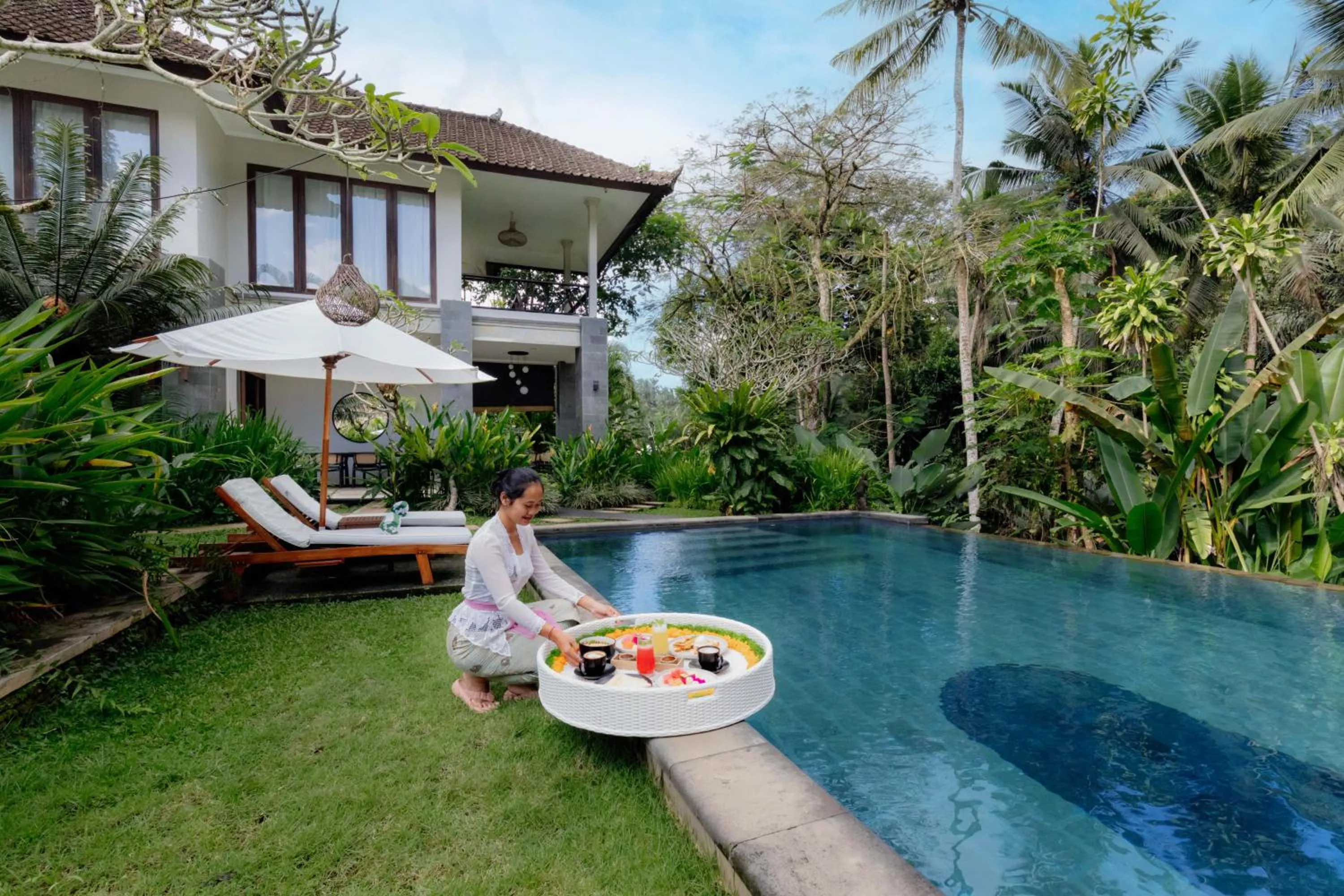Swimming pool in Suara Air Luxury Villa Ubud