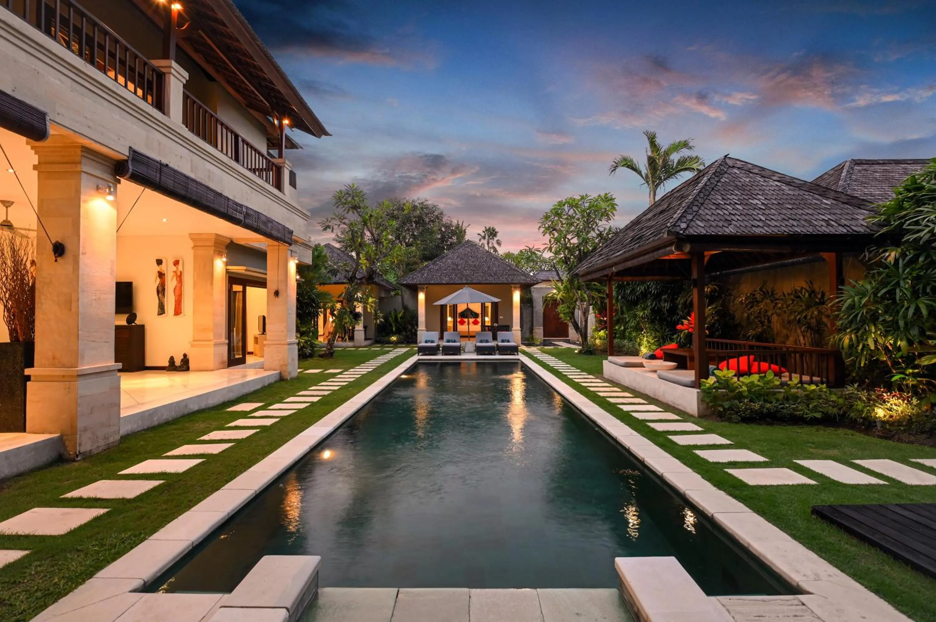 Swimming pool in Villa Zanissa
