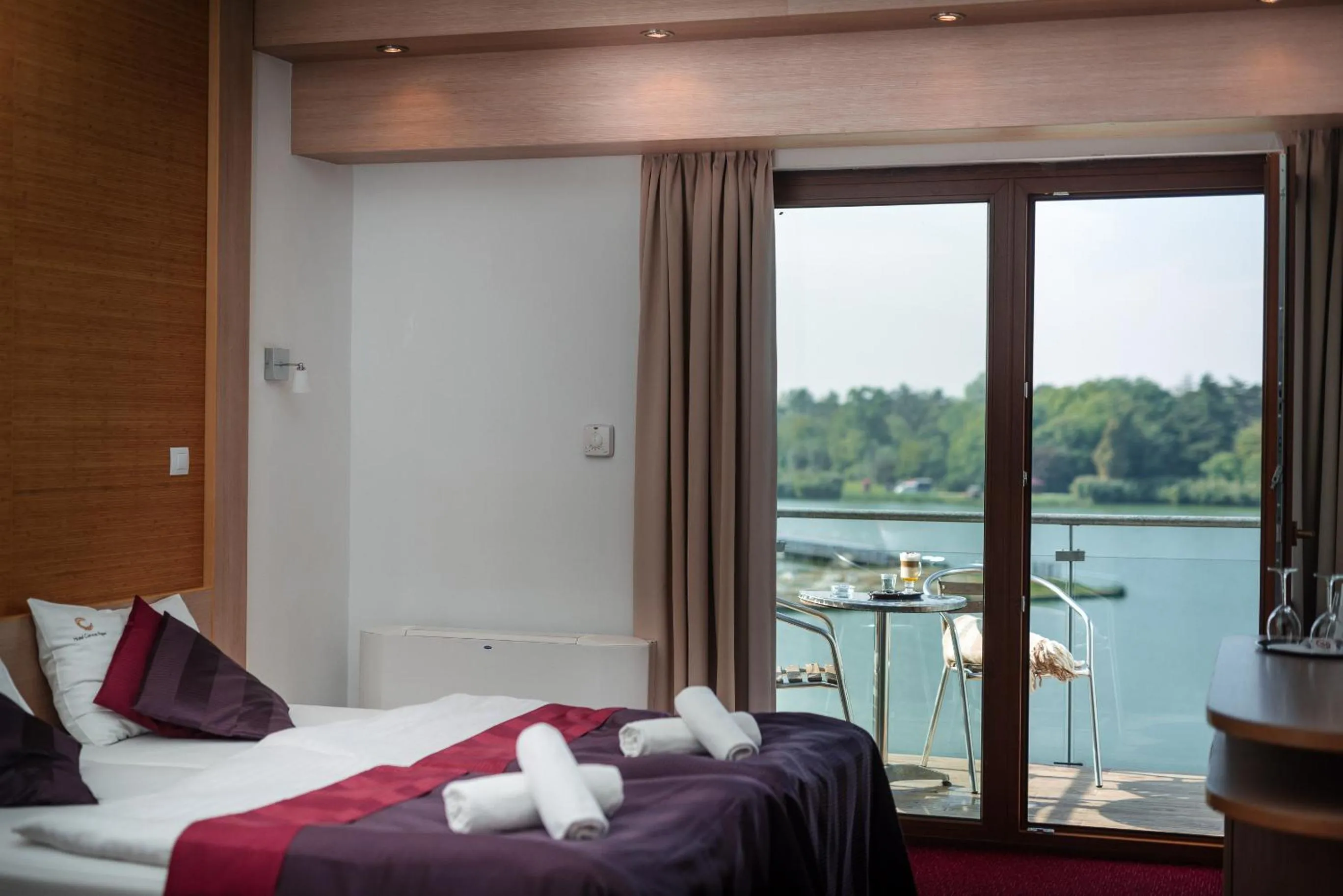 Bed in Hotel Corvus Aqua