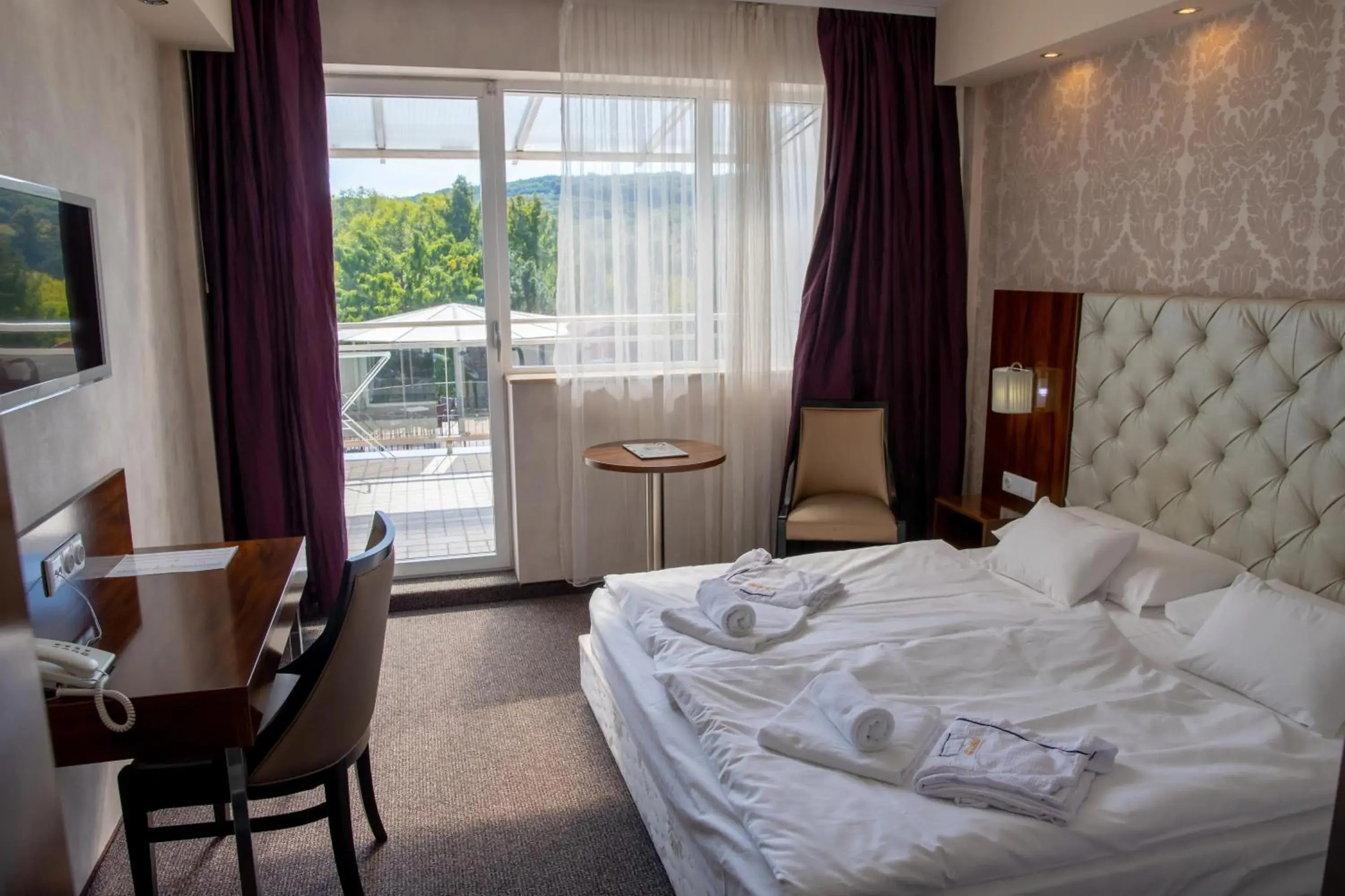 Bed in Bástya Konferencia és Wellness Hotel Bed in Bástya Konferencia és Wellness Hotel