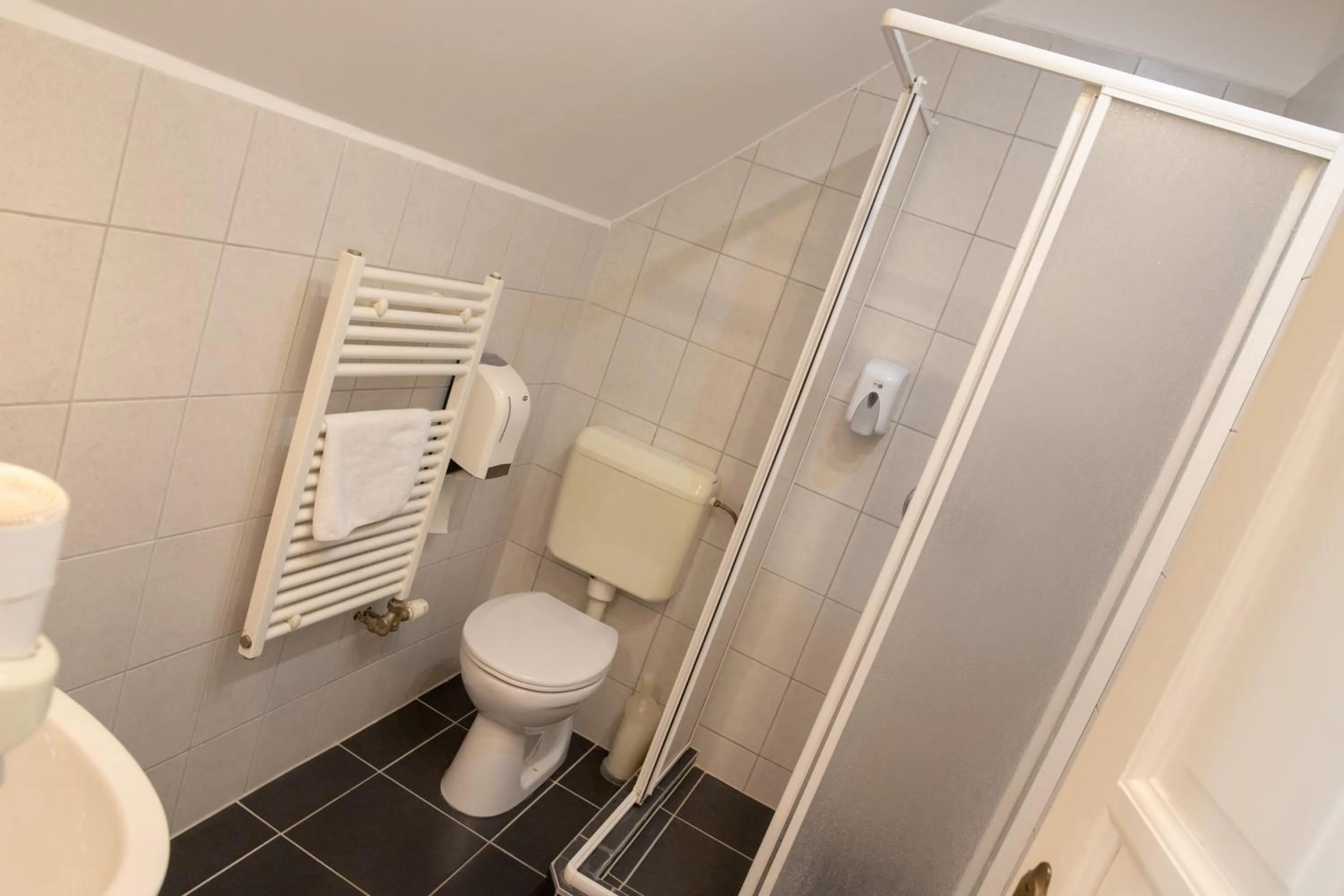 Bathroom in Bástya Konferencia és Wellness Hotel