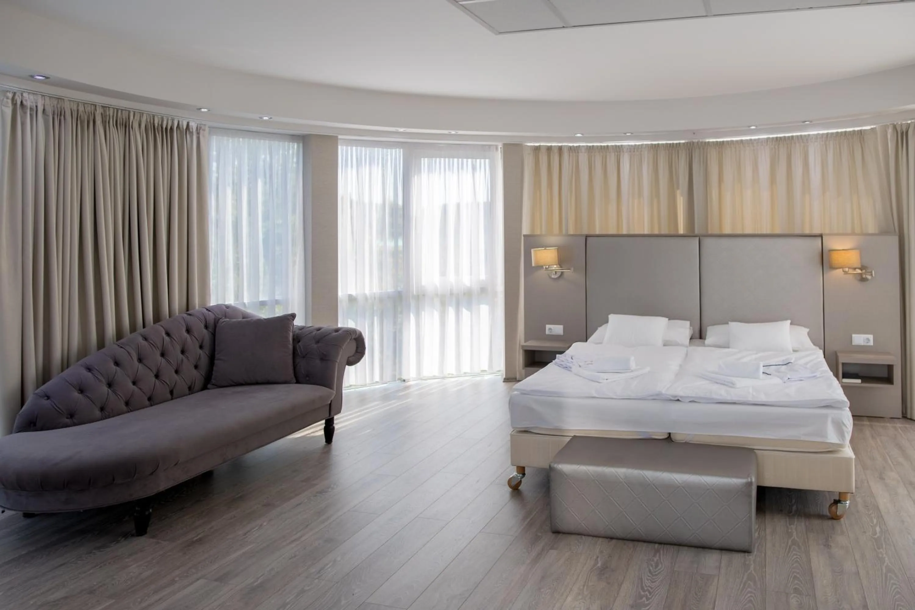 Bed in Bástya Konferencia és Wellness Hotel