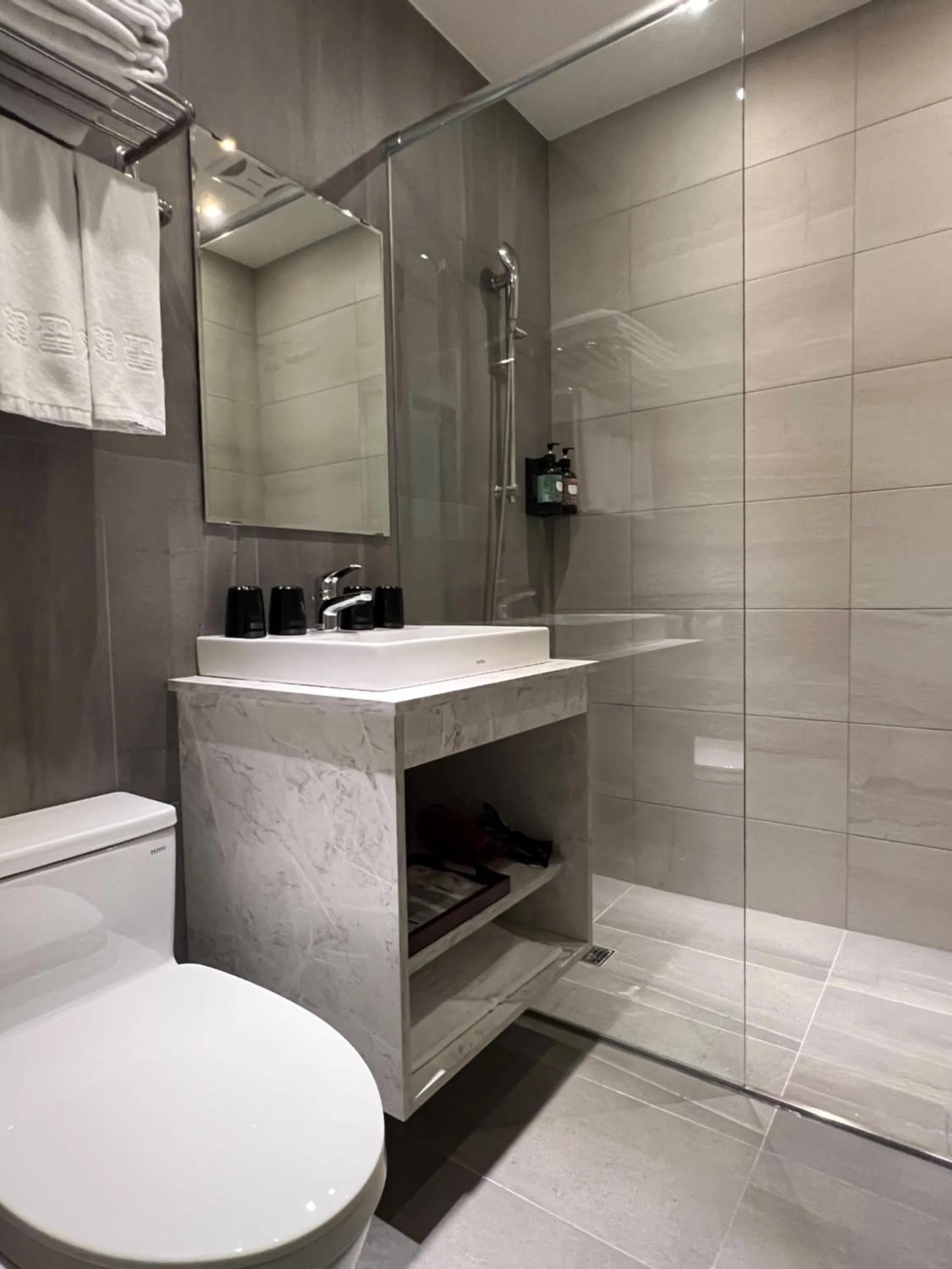 Bathroom in Saint Hostel