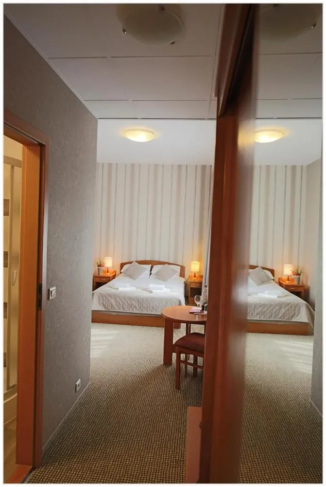 Photo of the whole room, Bed in Hotel Polonez