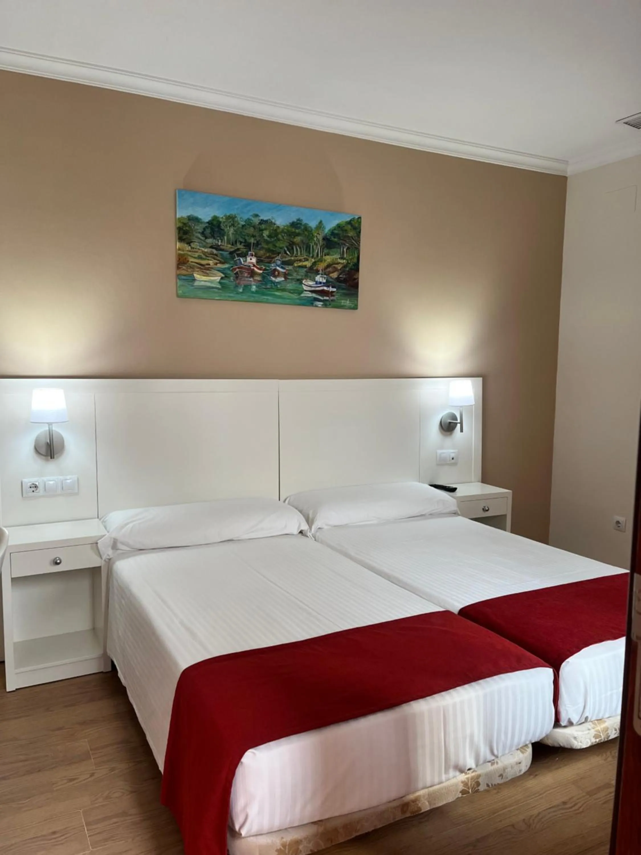 Photo of the whole room, Bed in Hostal Al-Andalus