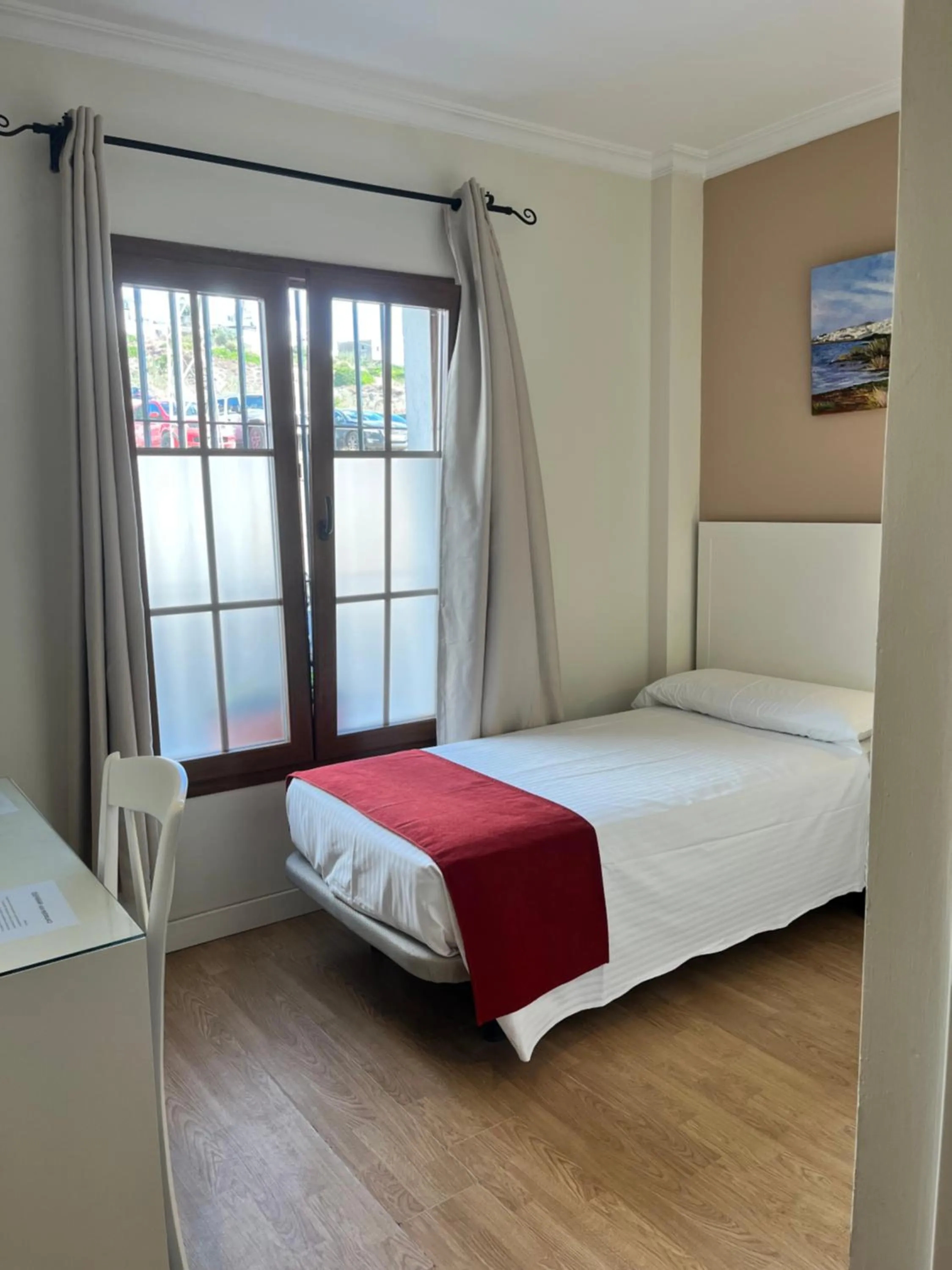 Photo of the whole room, Bed in Hostal Al-Andalus