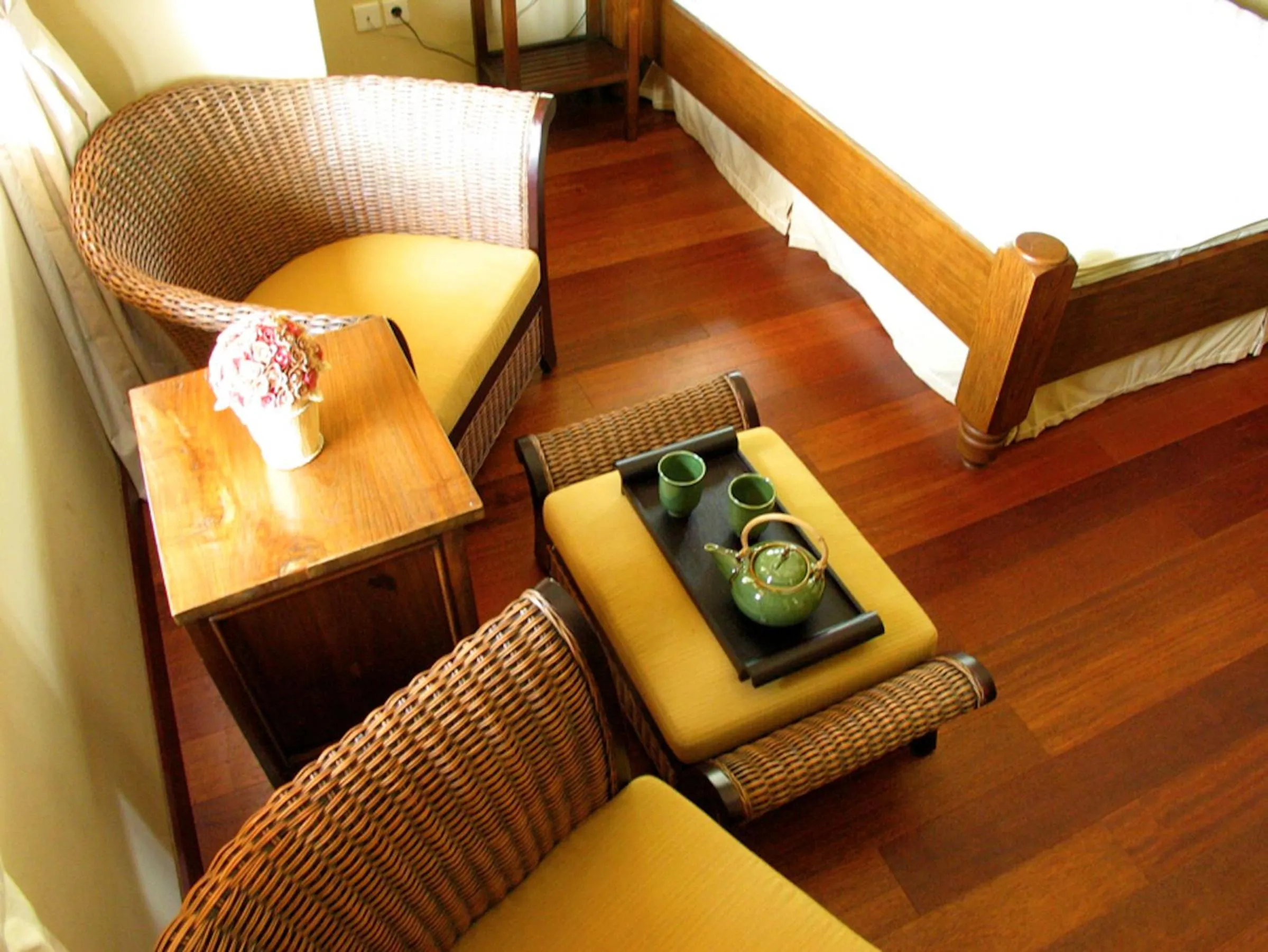 Seating area, Bed in D'Sriwing Villa Gallery