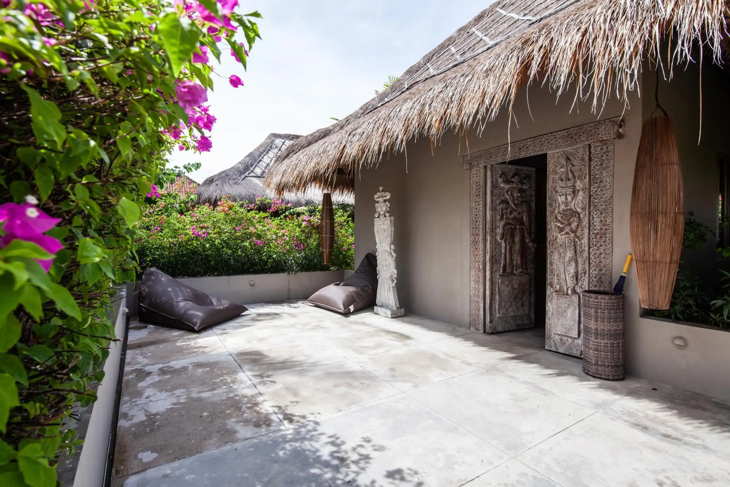 Facade/entrance in Blue Karma Dijiwa Seminyak Facade/entrance in Blue Karma Dijiwa Seminyak