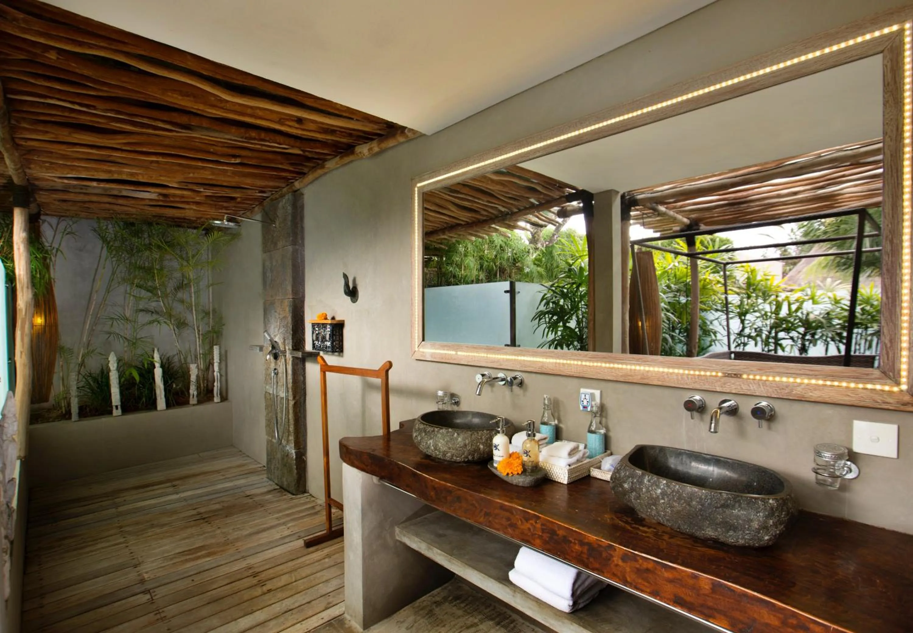 Bathroom in Blue Karma Dijiwa Seminyak