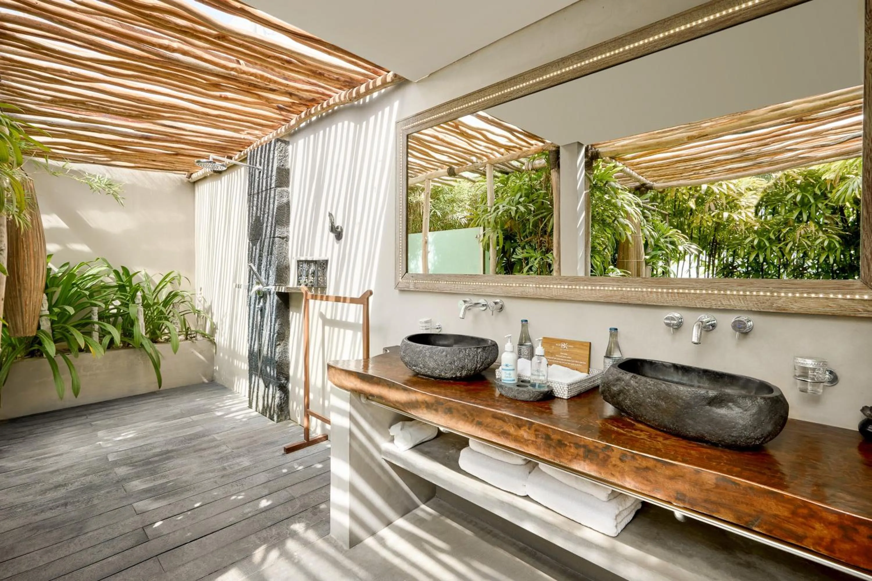 Bathroom in Blue Karma Dijiwa Seminyak