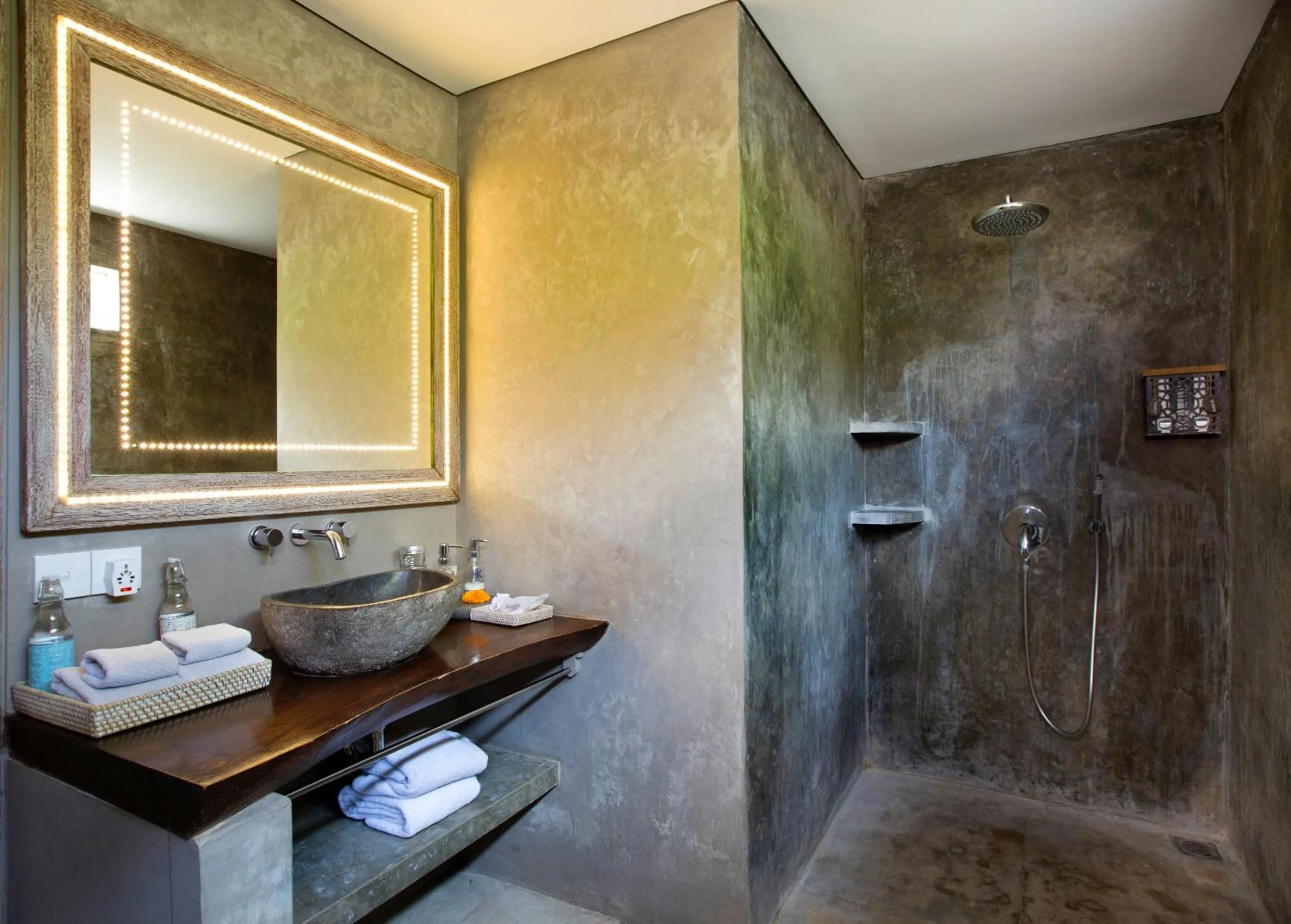 Bathroom in Blue Karma Dijiwa Seminyak