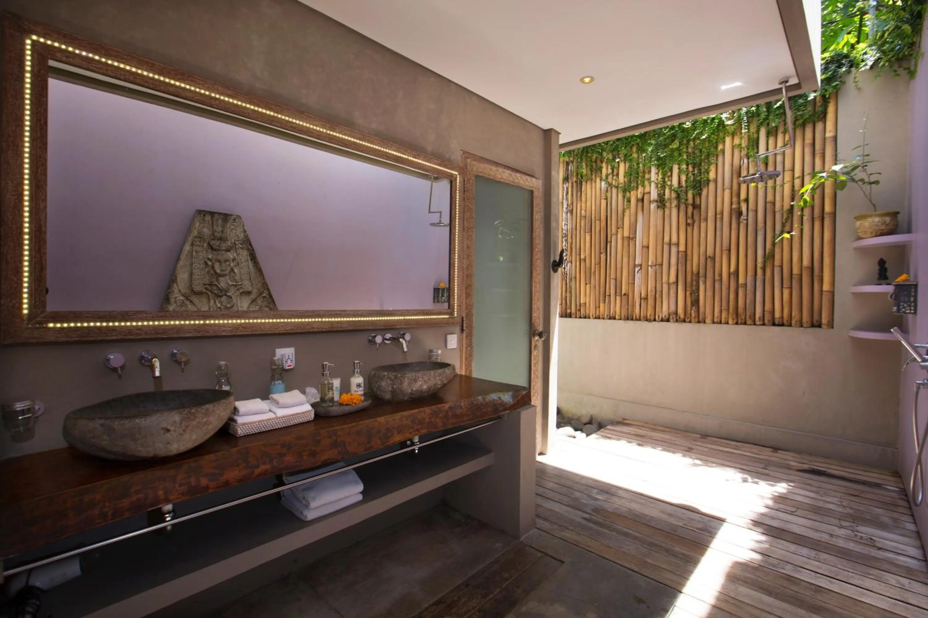 Bathroom in Blue Karma Dijiwa Seminyak