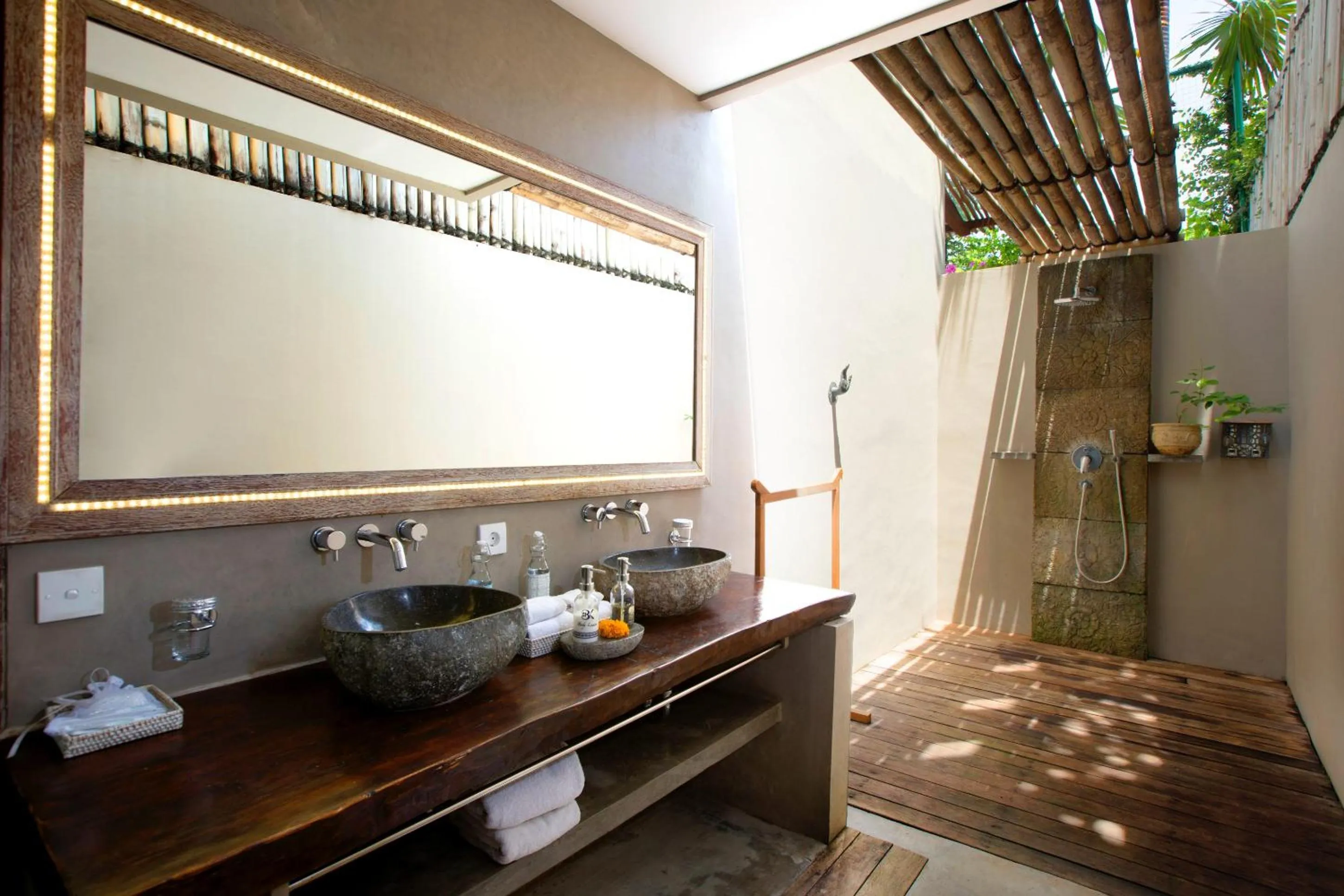 Bathroom in Blue Karma Dijiwa Seminyak
