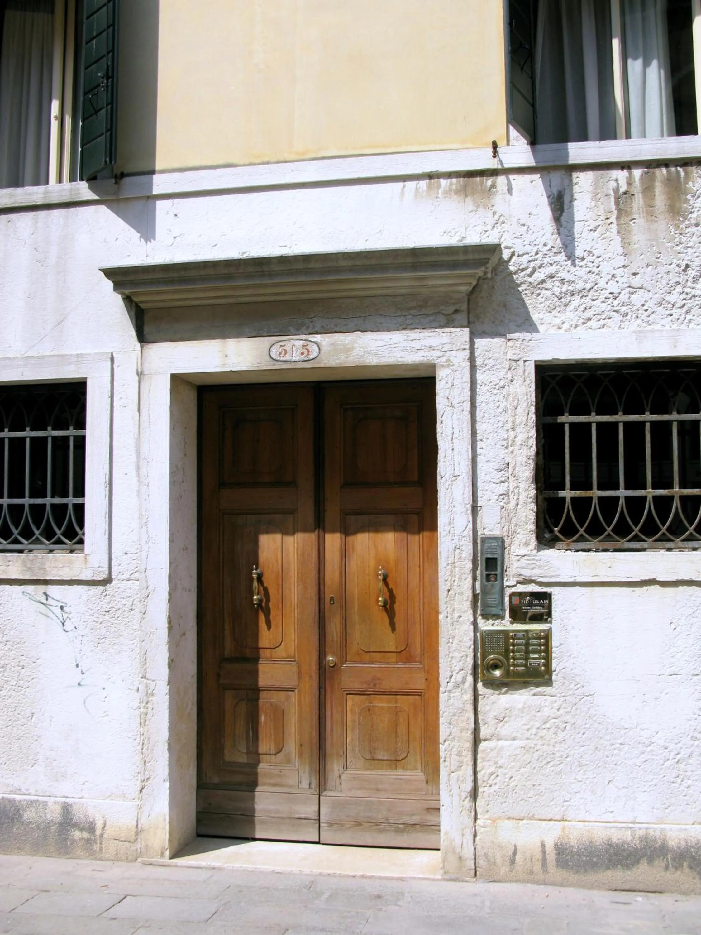 Facade/entrance in Casa Dolce