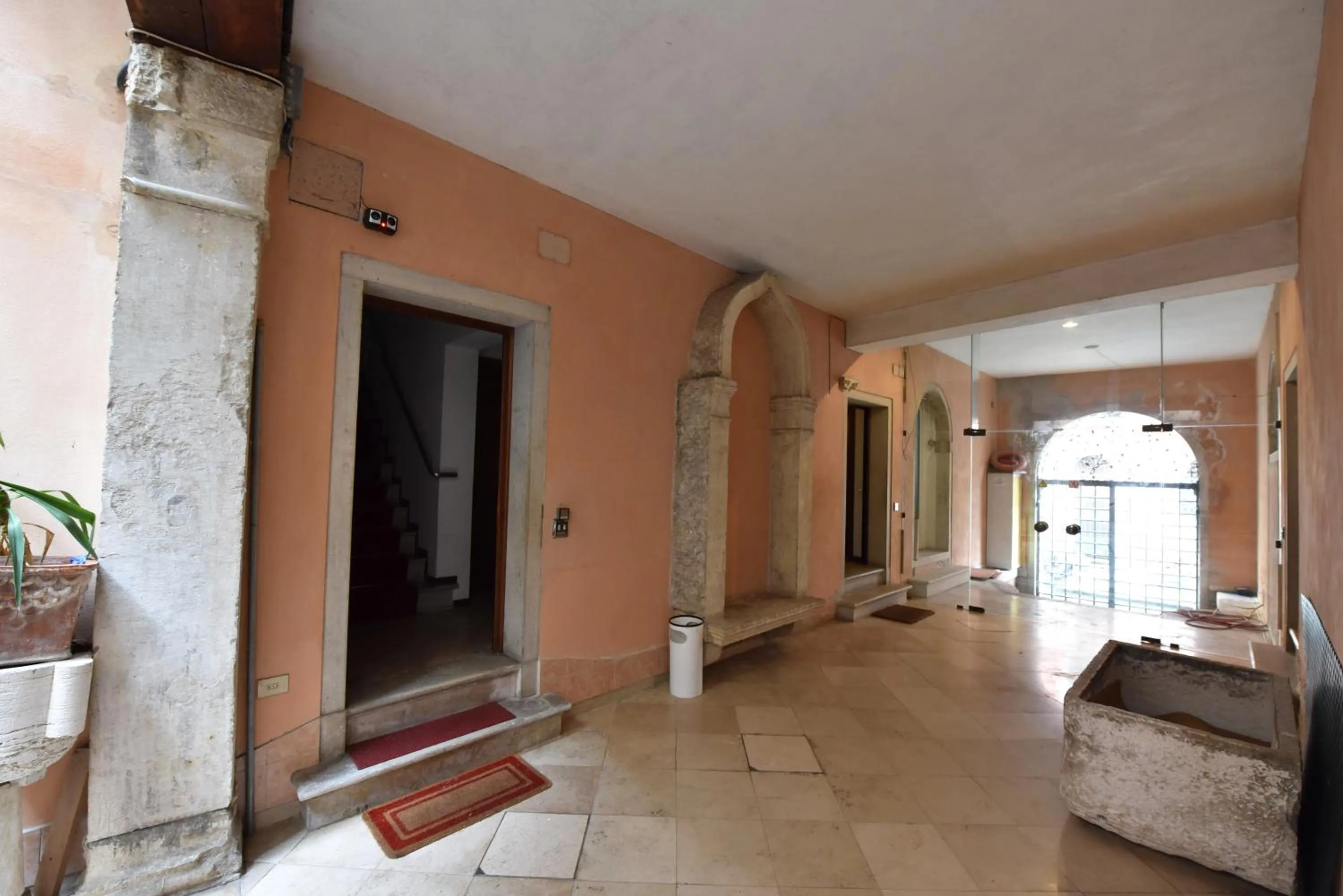 Facade/entrance in Casa Dolce