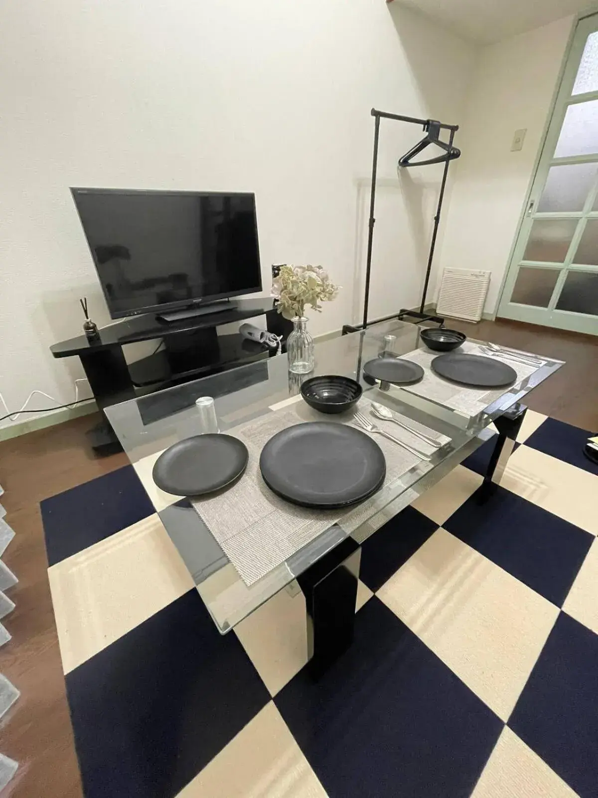 TV and multimedia in Guest House ZEN HAKATA NISHIJIN TV and multimedia in Guest House ZEN HAKATA NISHIJIN