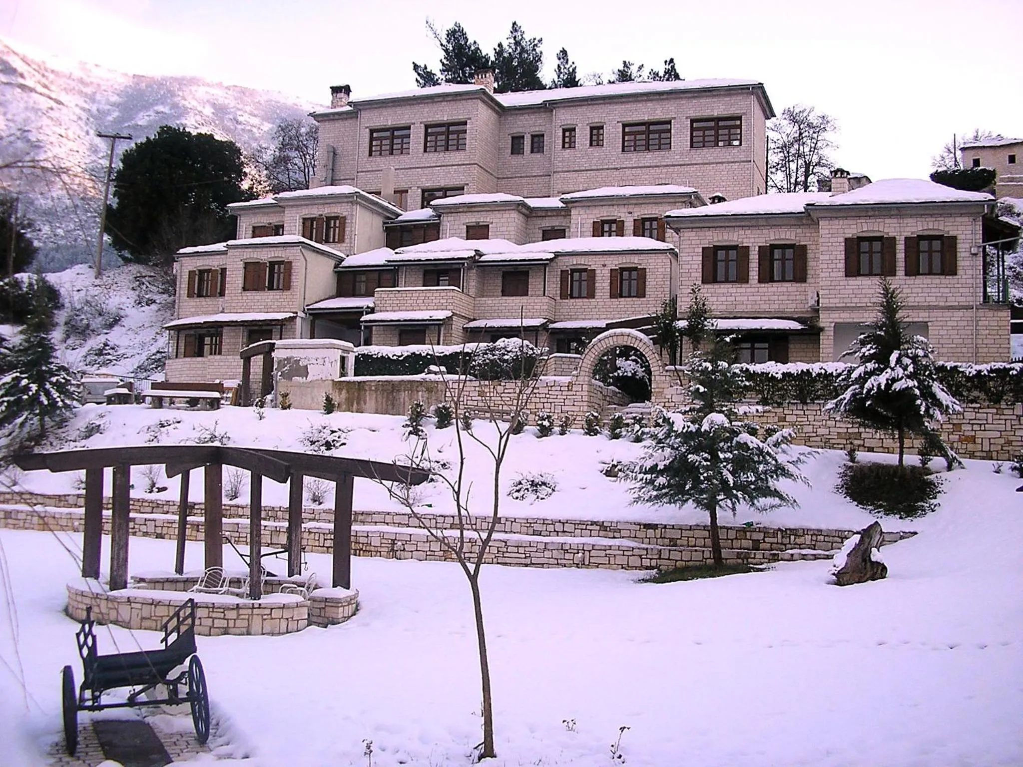 Winter in Hotel Taxiarches