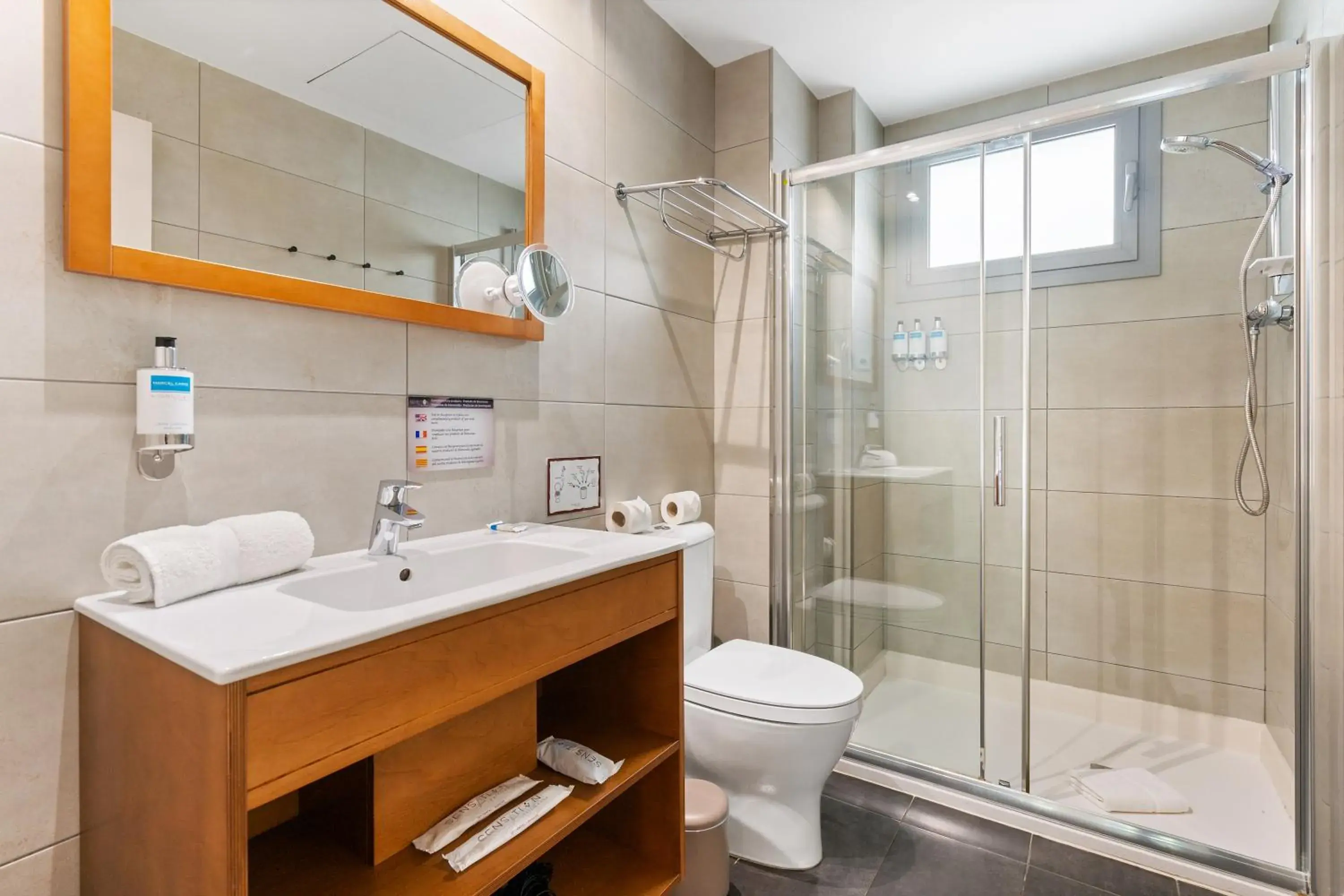 Shower in Sensation Sagrada Familia Shower in Sensation Sagrada Familia