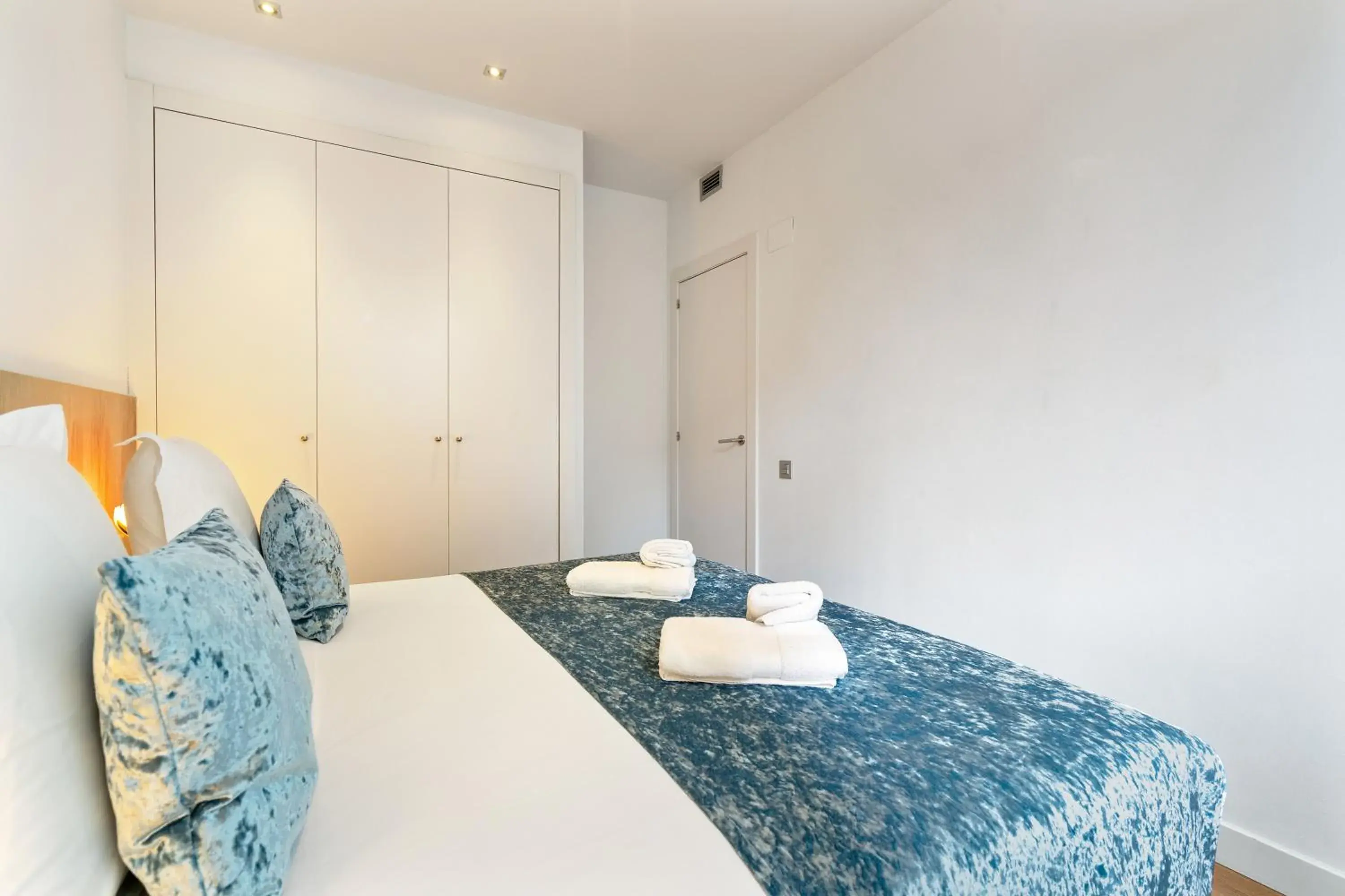 Photo of the whole room, Bed in Sensation Sagrada Familia Photo of the whole room, Bed in Sensation Sagrada Familia