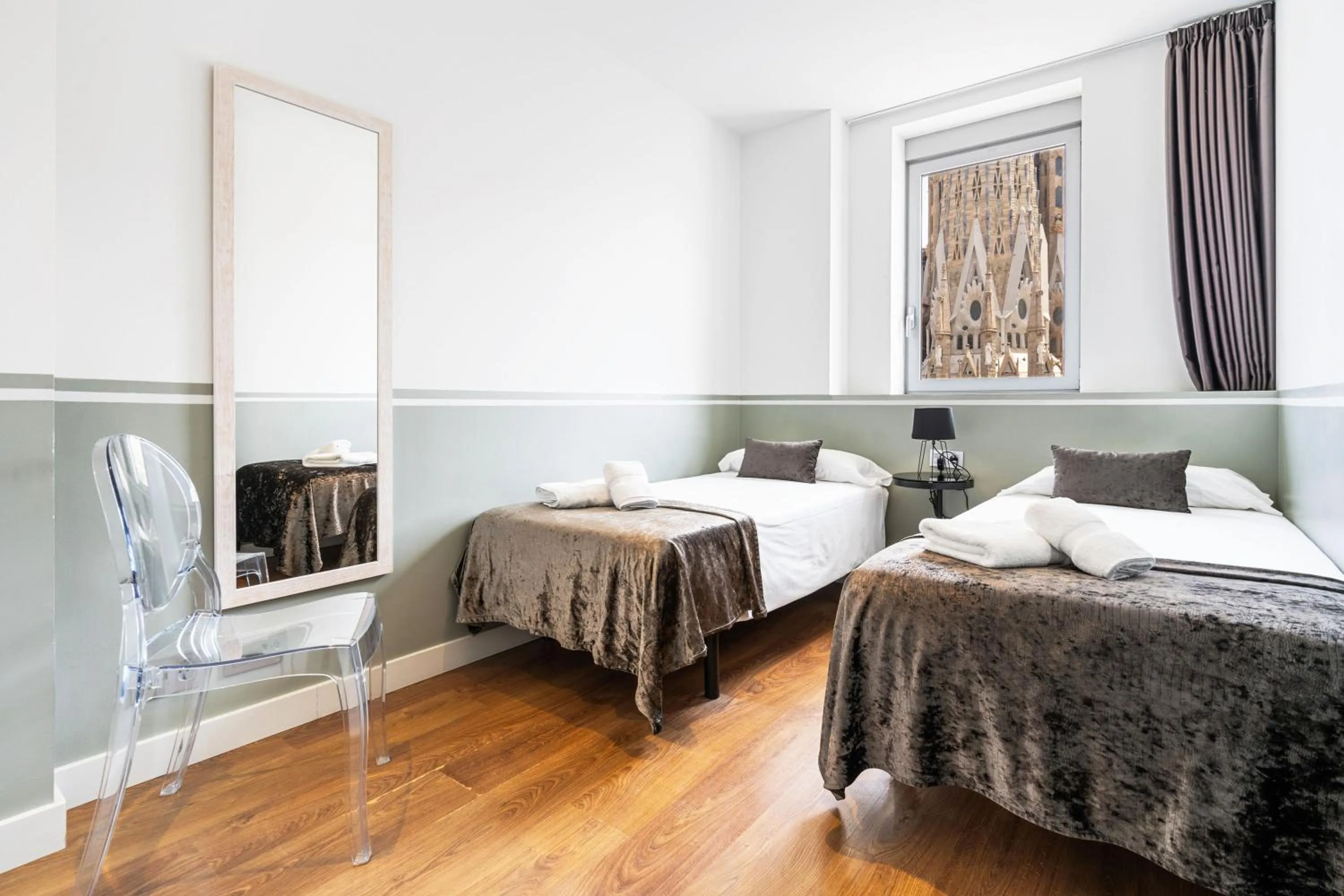 Bed in Sensation Sagrada Familia