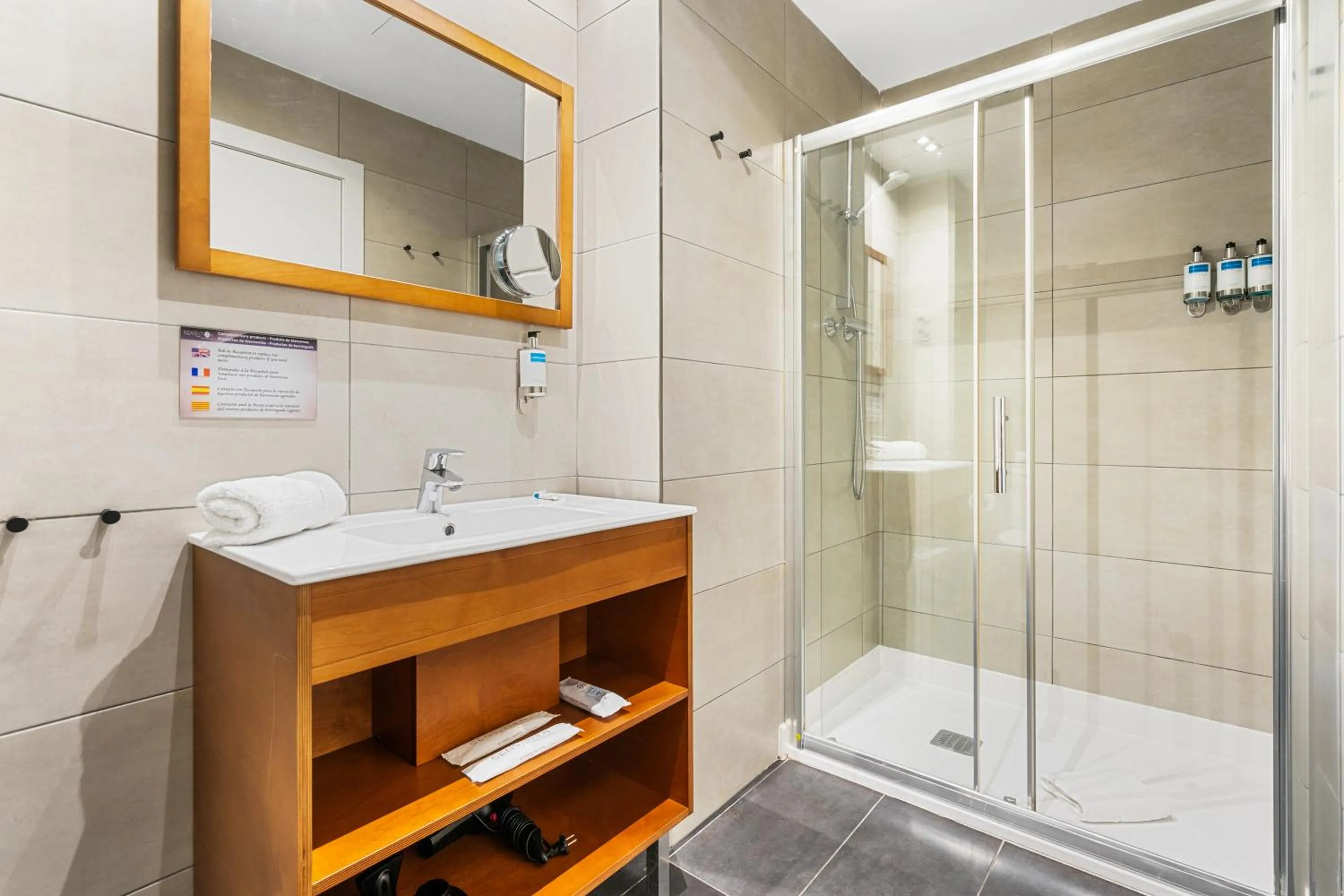 Shower in Sensation Sagrada Familia