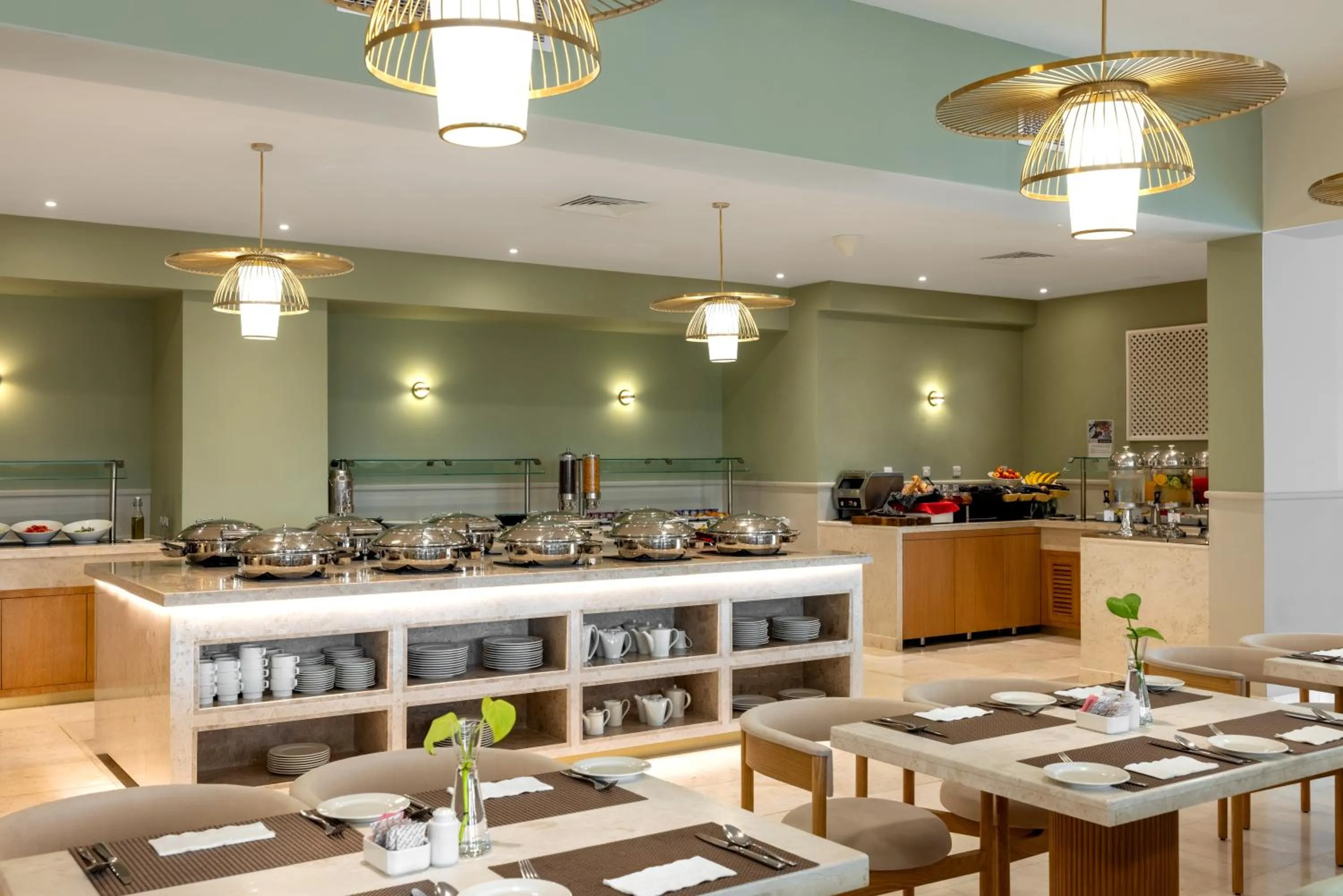 Restaurant/places to eat in Sifawy Boutique Hotel