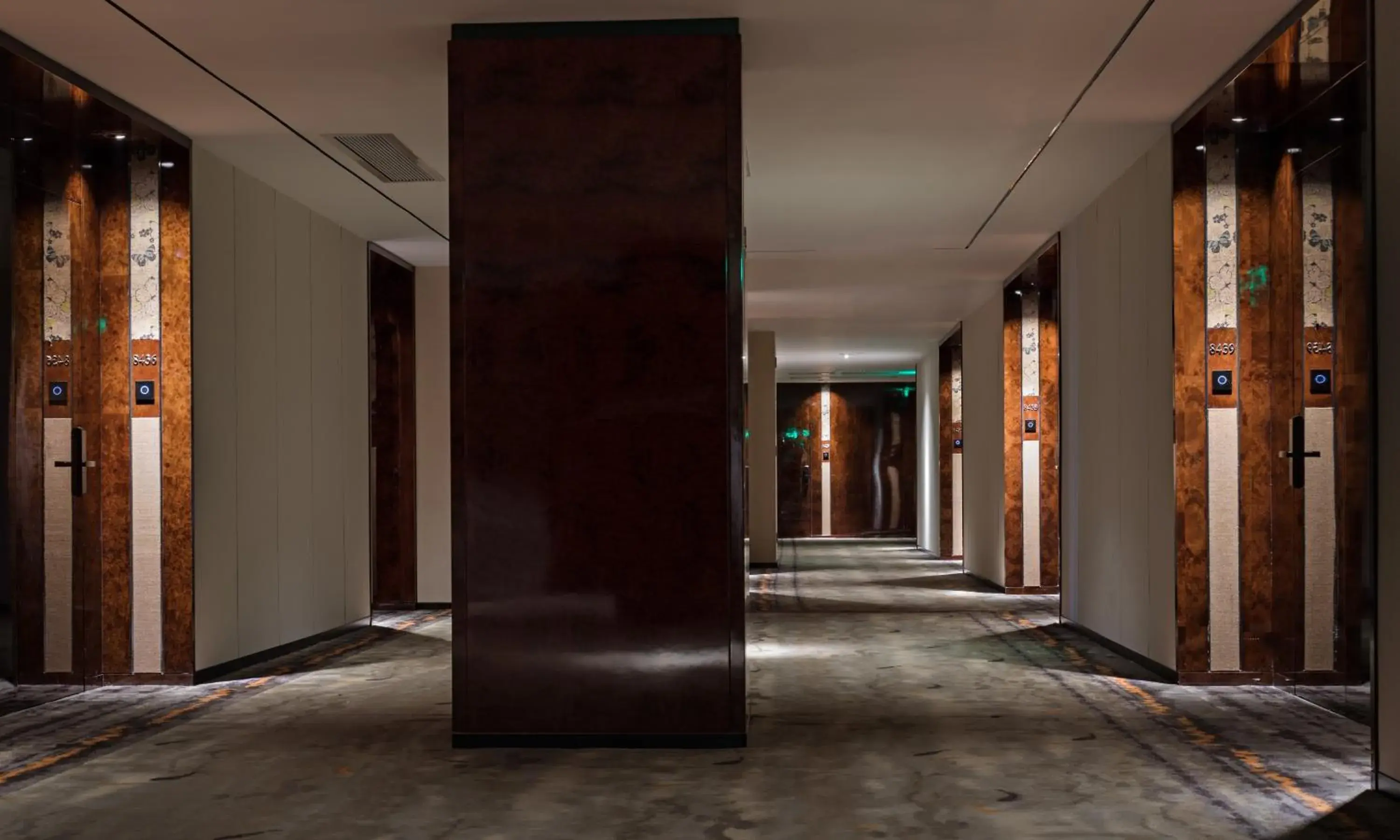 Property building in Paco Hotel Chebeinan Metro Guanghzou-Free Shuttle Bus For Canton Fair Property building in Paco Hotel Chebeinan Metro Guanghzou-Free Shuttle Bus For Canton Fair