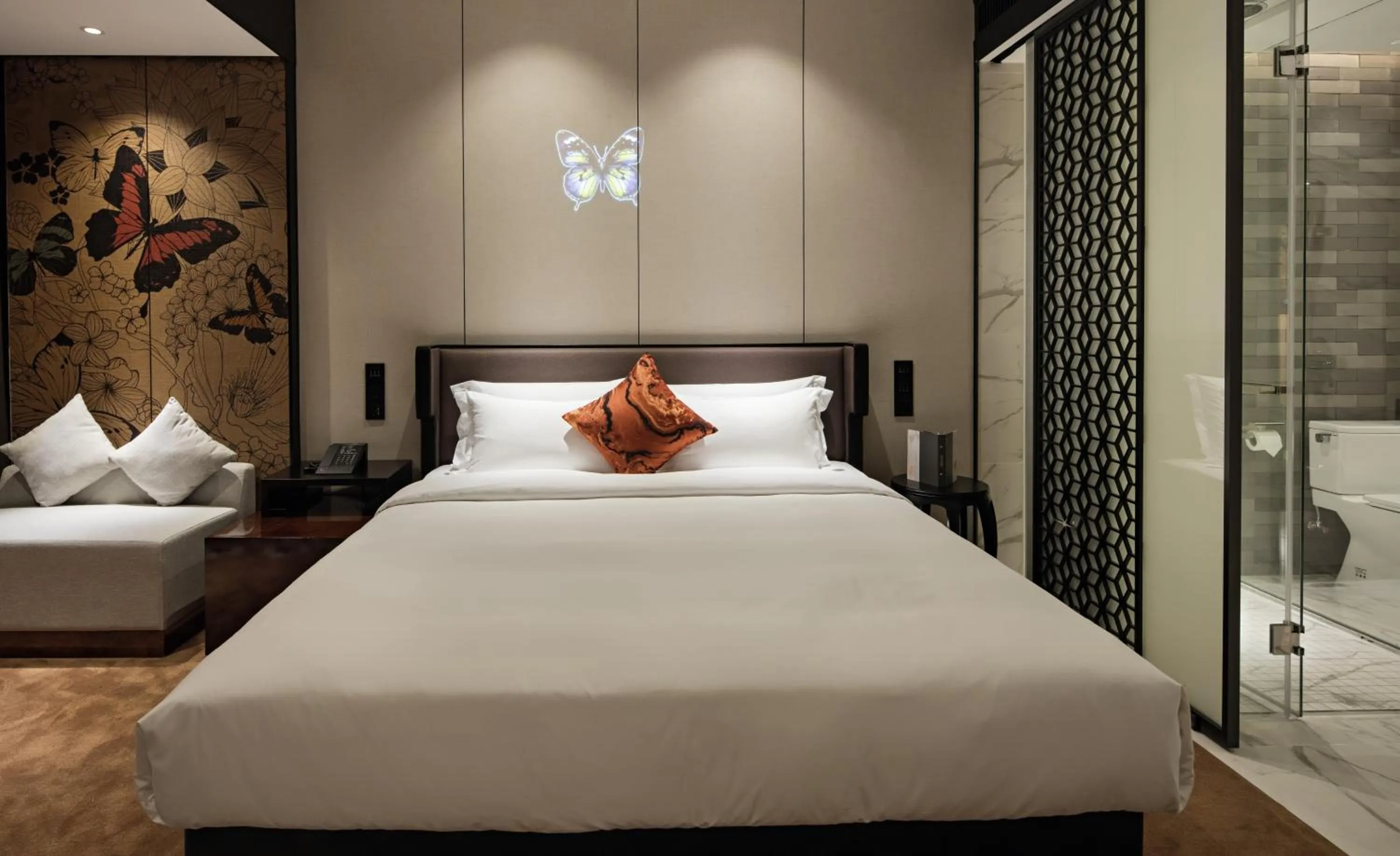 Bed in Paco Hotel Chebeinan Metro Guanghzou