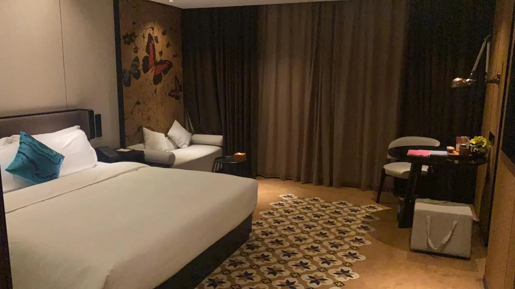 Bed in Paco Hotel Chebeinan Metro Guanghzou