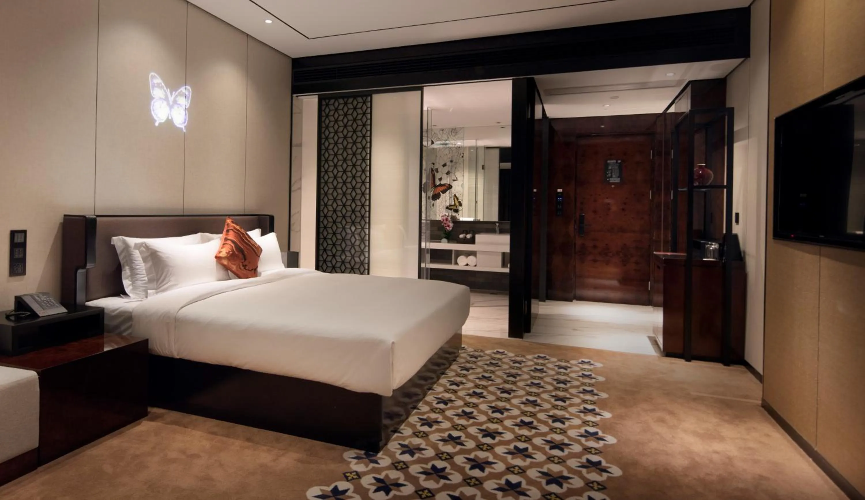 Bed in Paco Hotel Chebeinan Metro Guanghzou