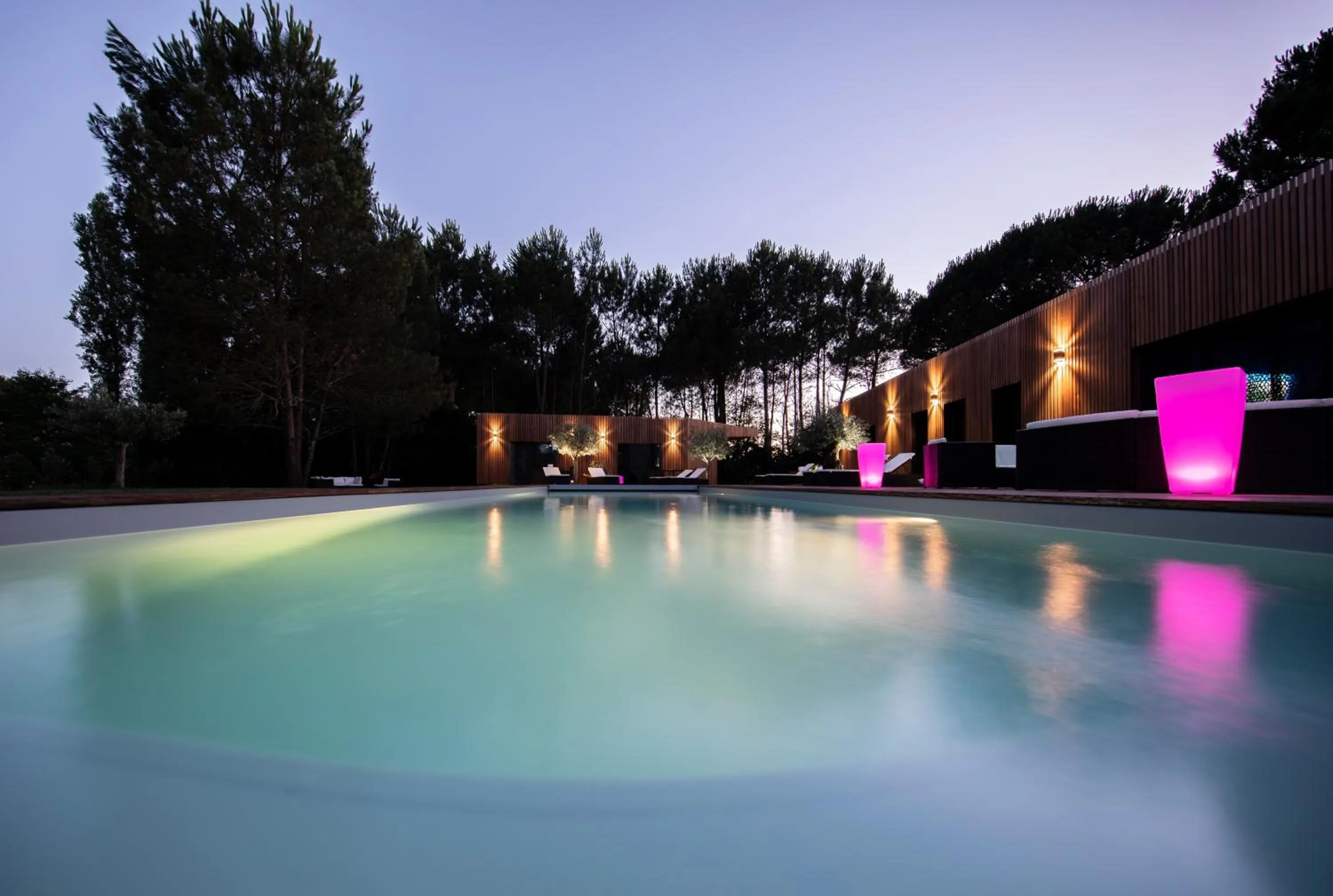 Pool view in Le Pakok