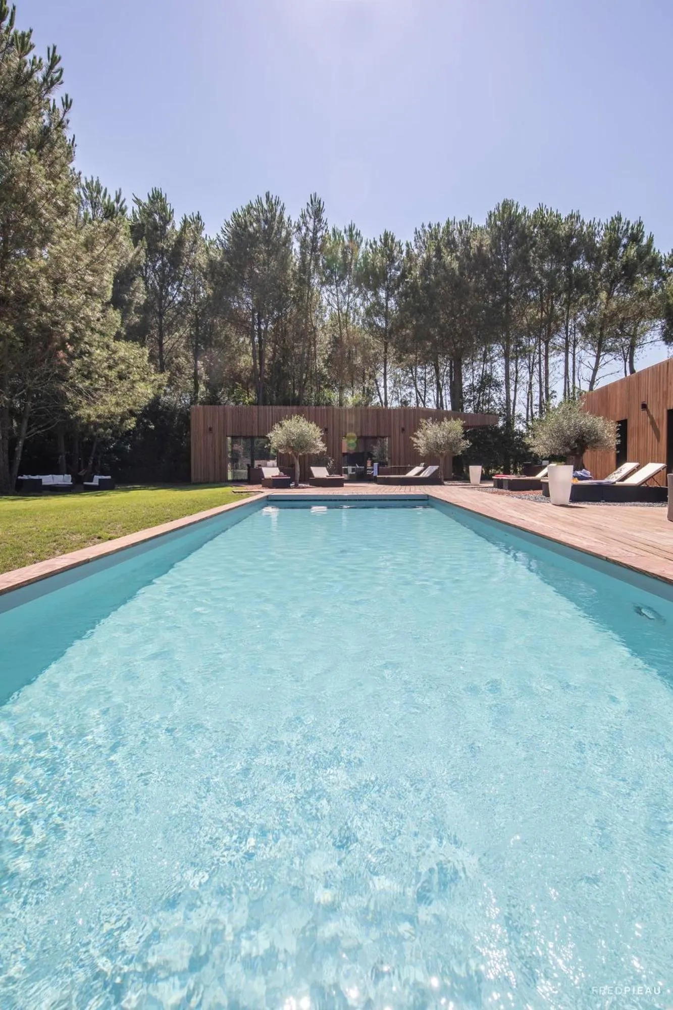 Swimming pool in Le Pakok