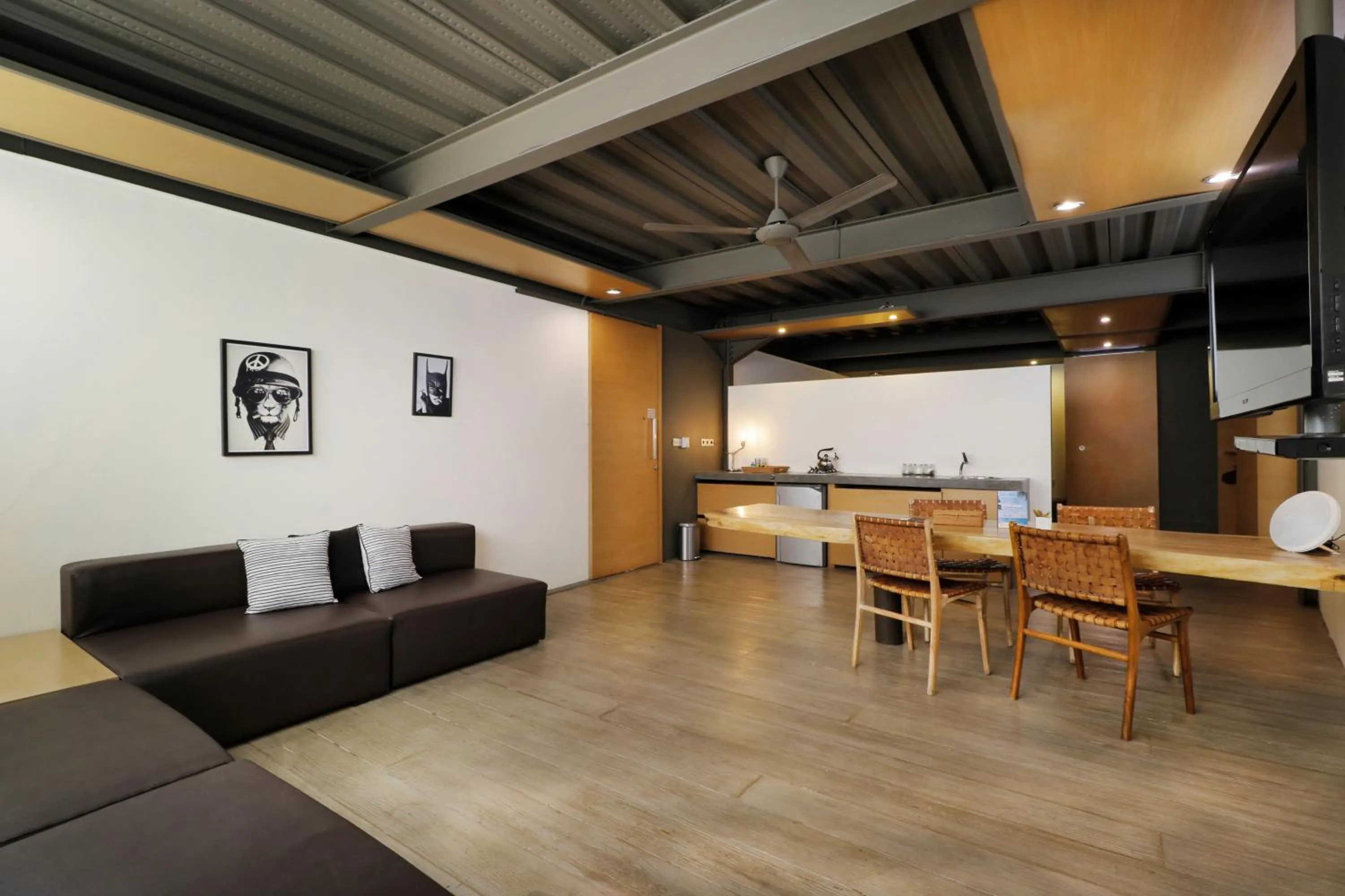 Living room in Clio Apartment