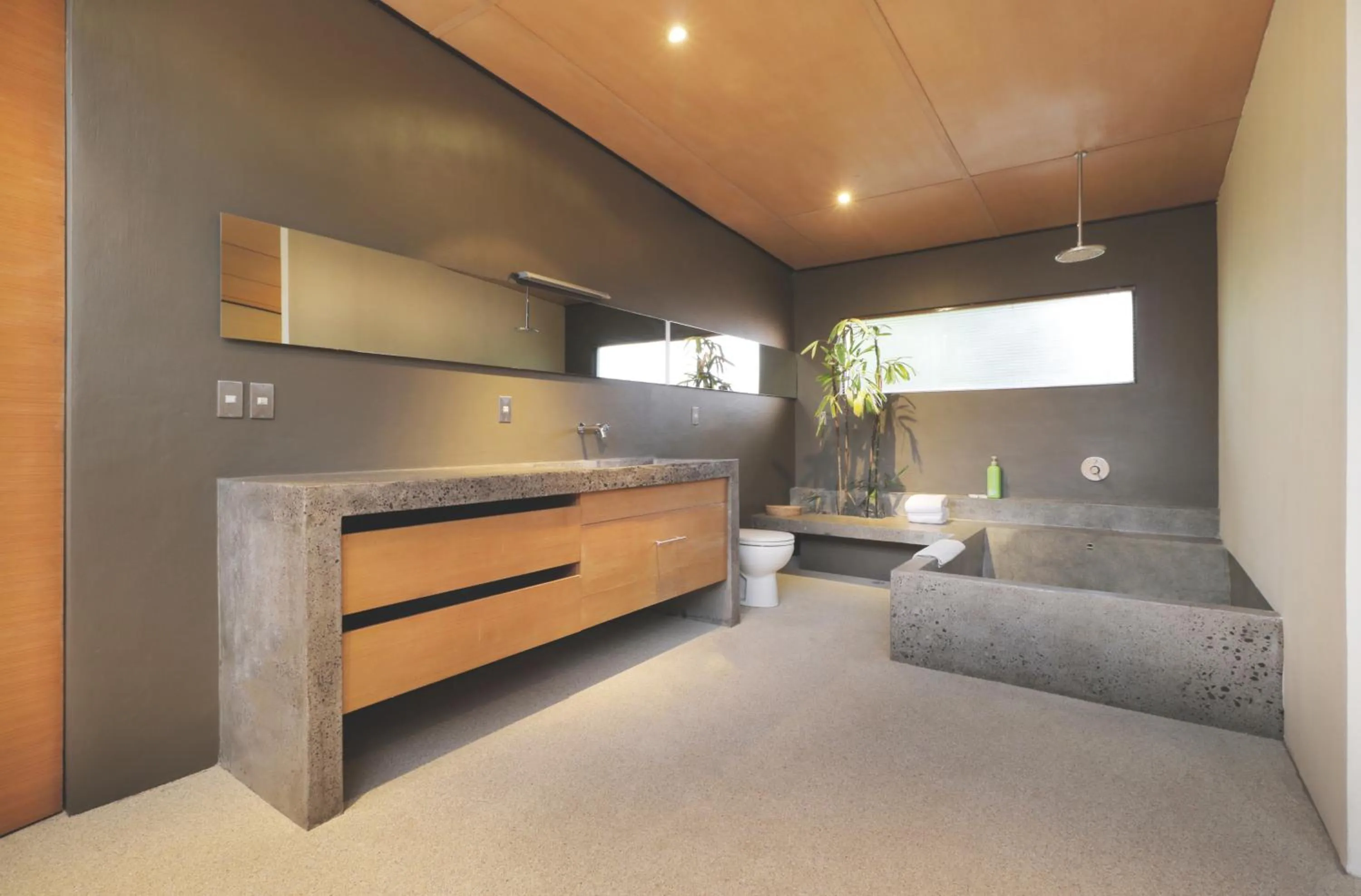 Toilet in Clio Apartment