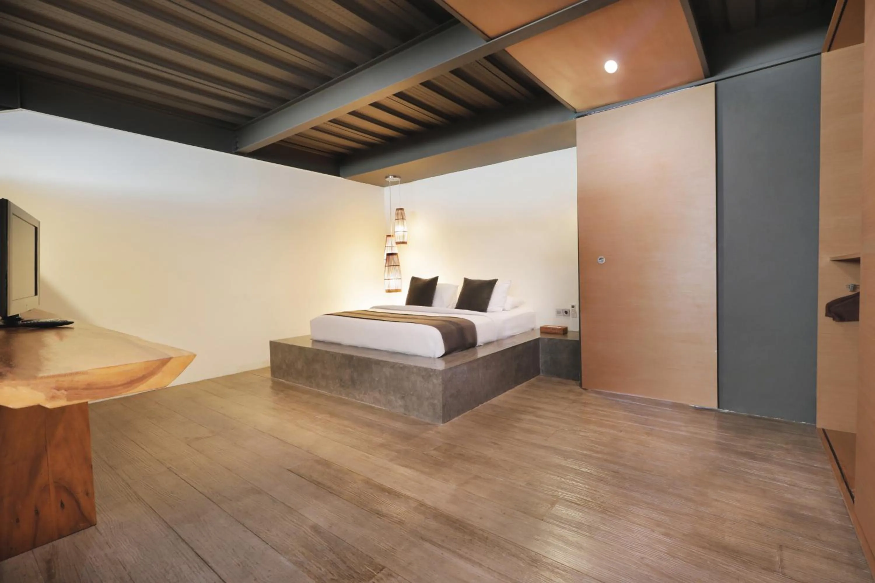 Bedroom, Bed in Clio Apartment