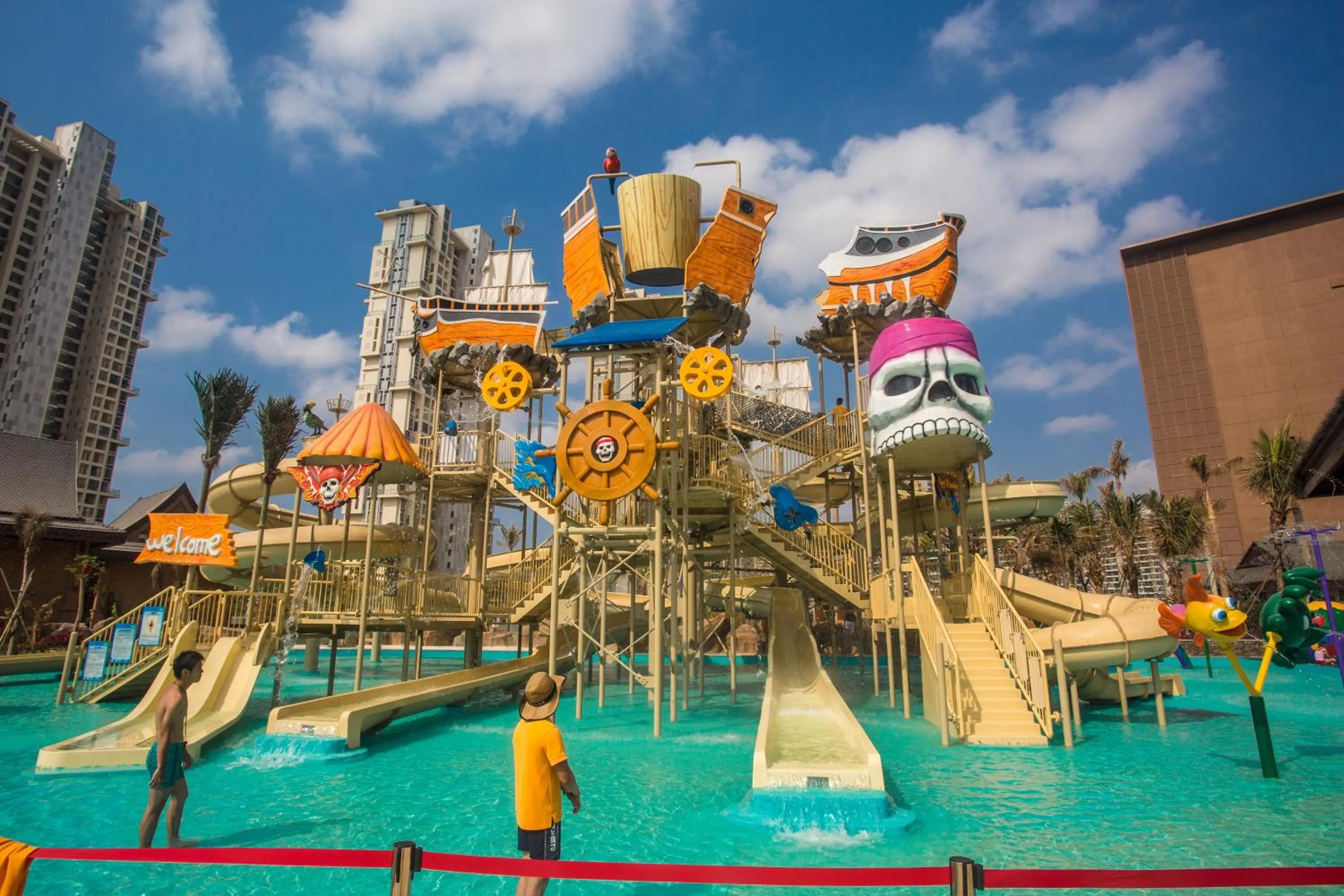Aqua park in Mangrove Tree Resort World Sanya Bay-Coconut