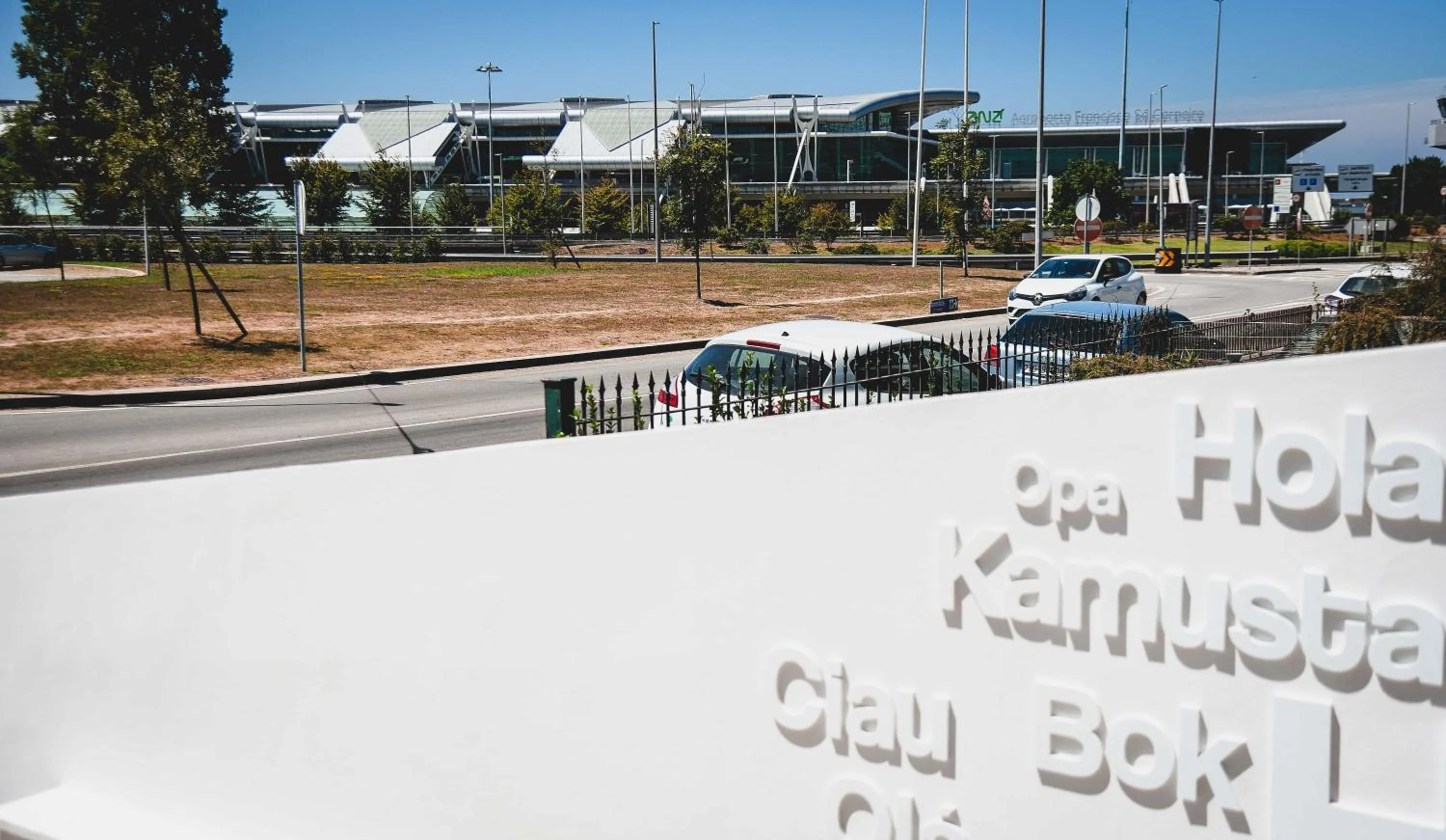 Property building in Hotel Singular Porto Aeroporto