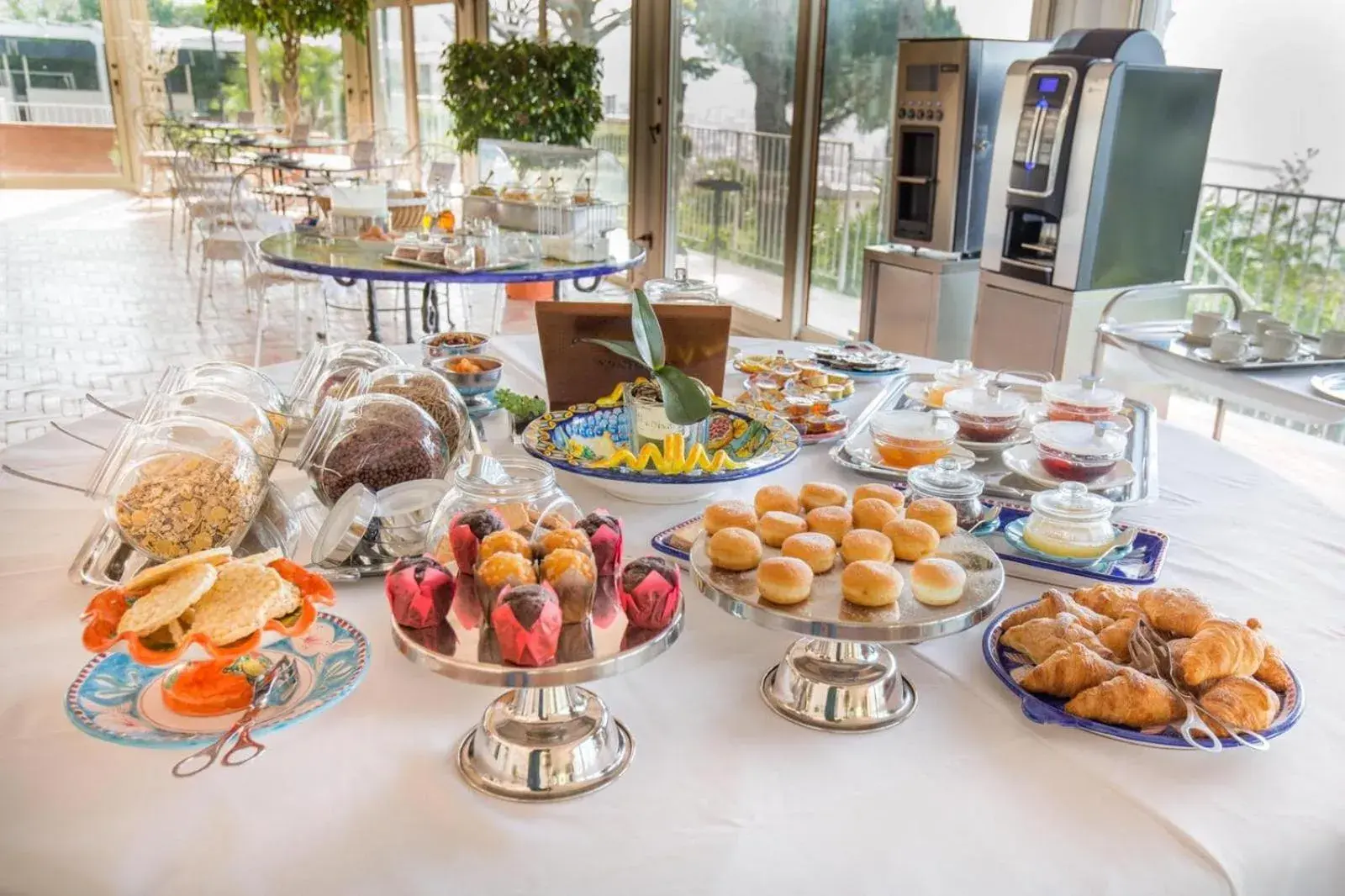 Breakfast in Villa Poseidon -Boutique Hotel- Breakfast in Villa Poseidon -Boutique Hotel-