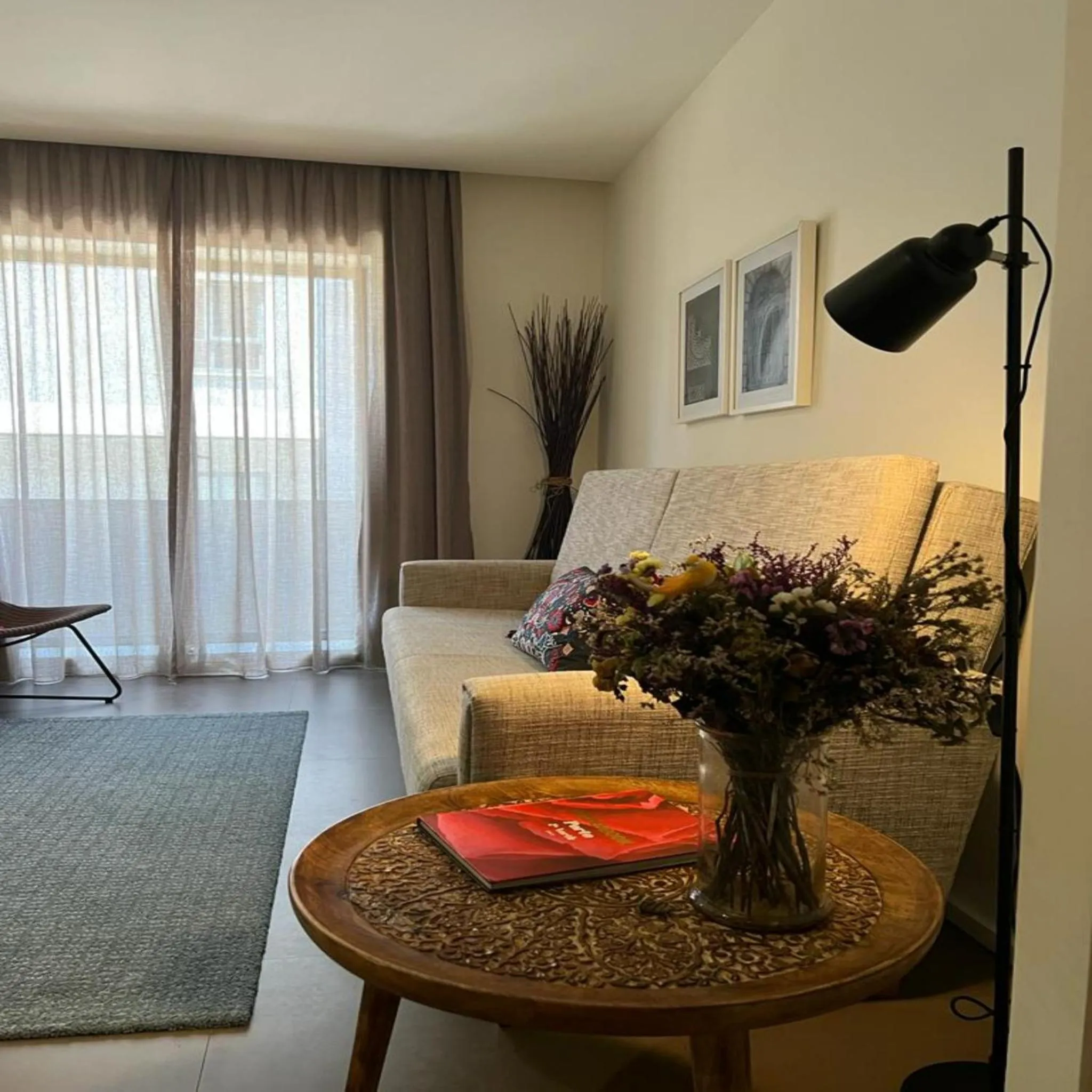 Living room in bnapartments Palacio