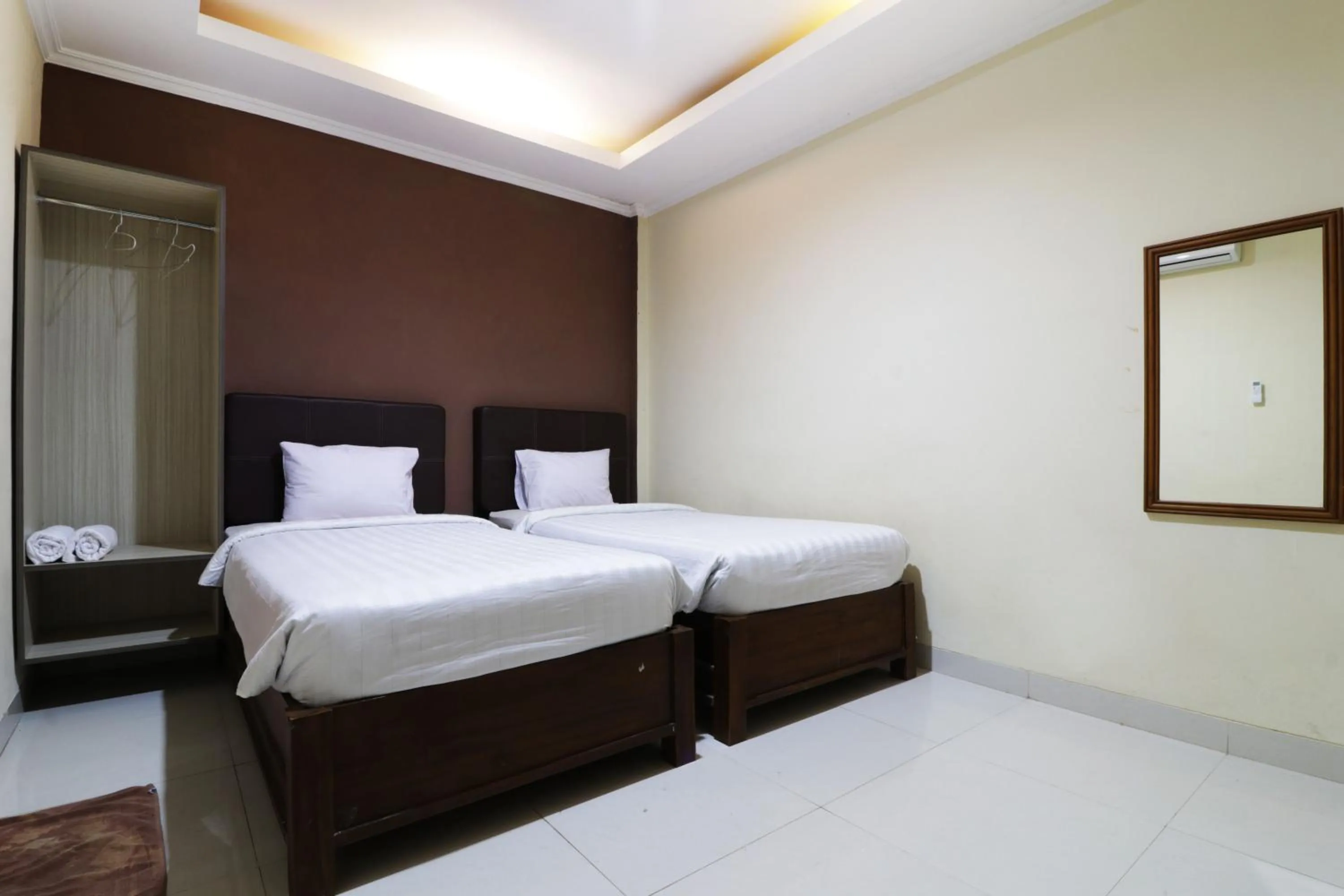 Bedroom, Bed in Hotel Istana Bungur
