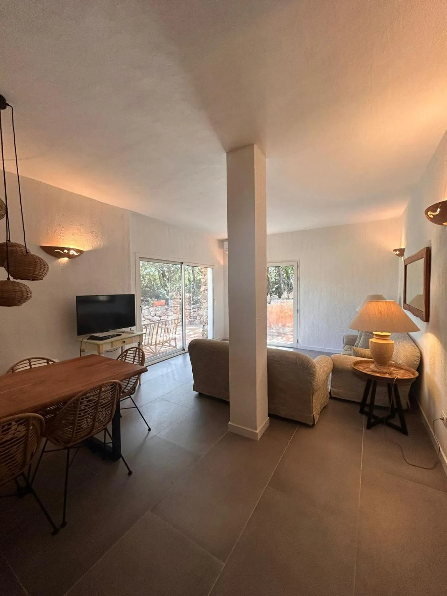 Living room, Bed in Le Case Di Capriccioli