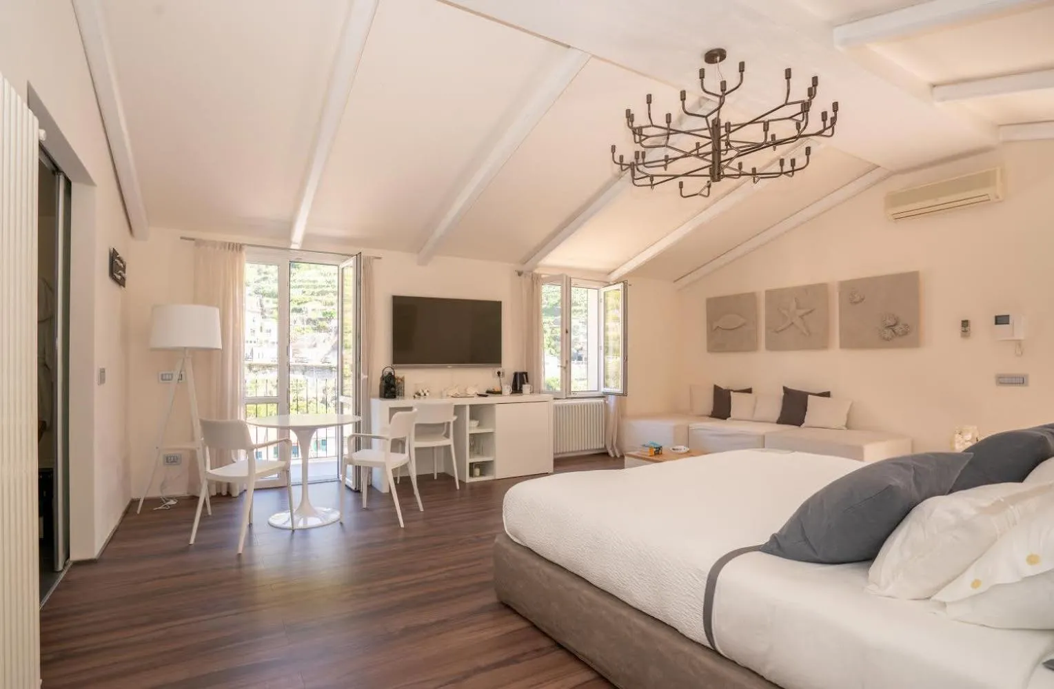 Bed in Terra Prime Suite