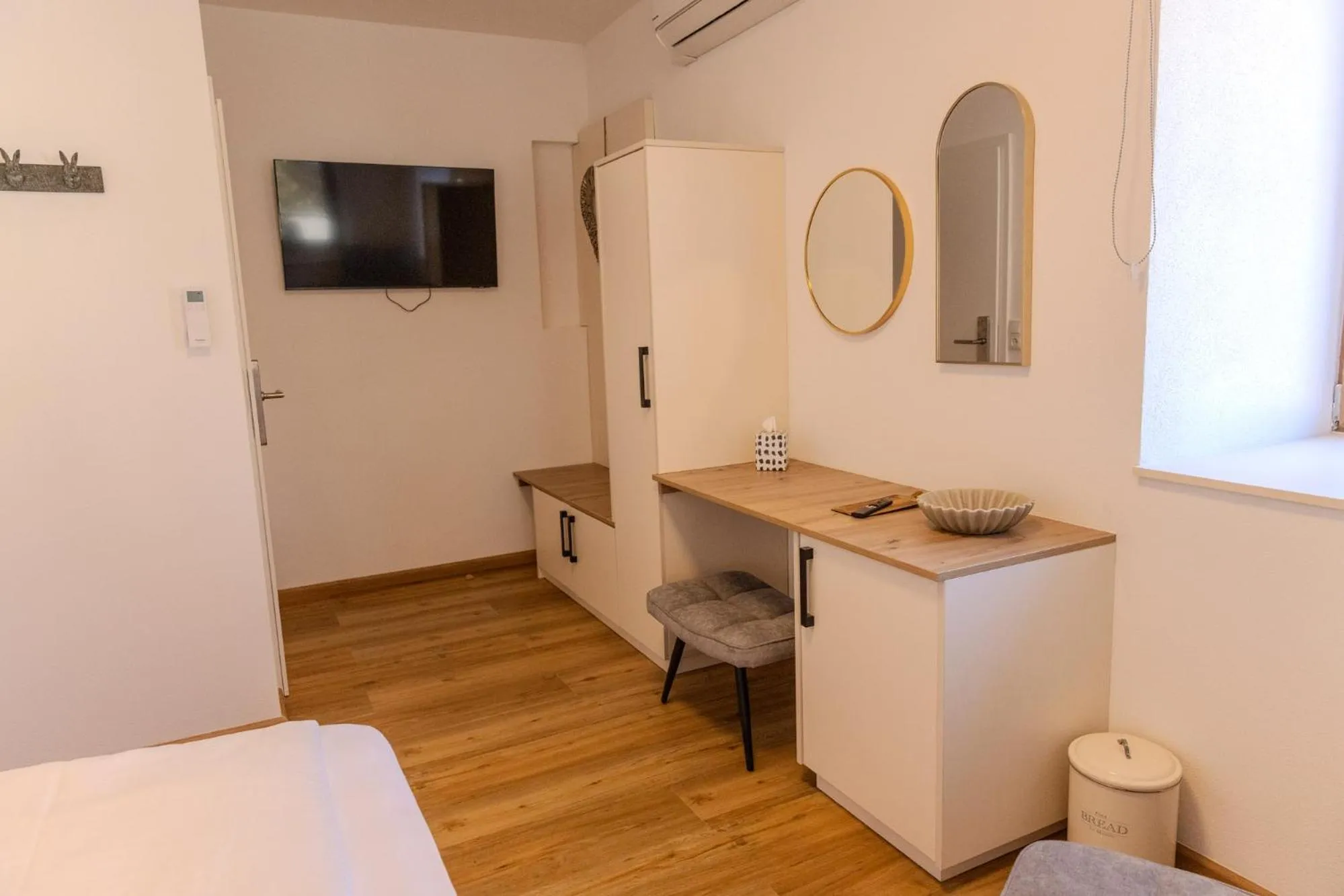 TV and multimedia, Bed in Chaplin