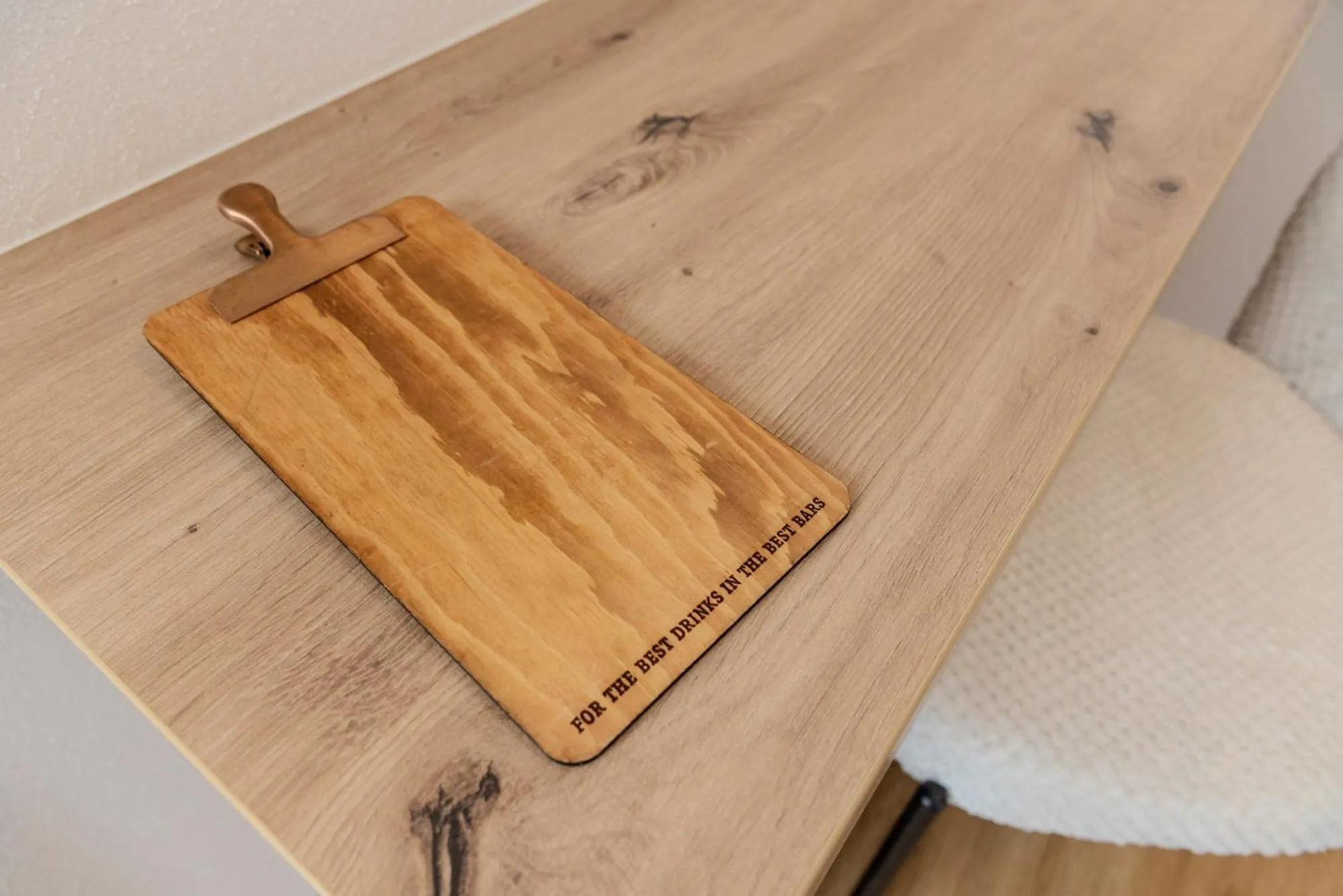 Photo of the whole room in Chaplin