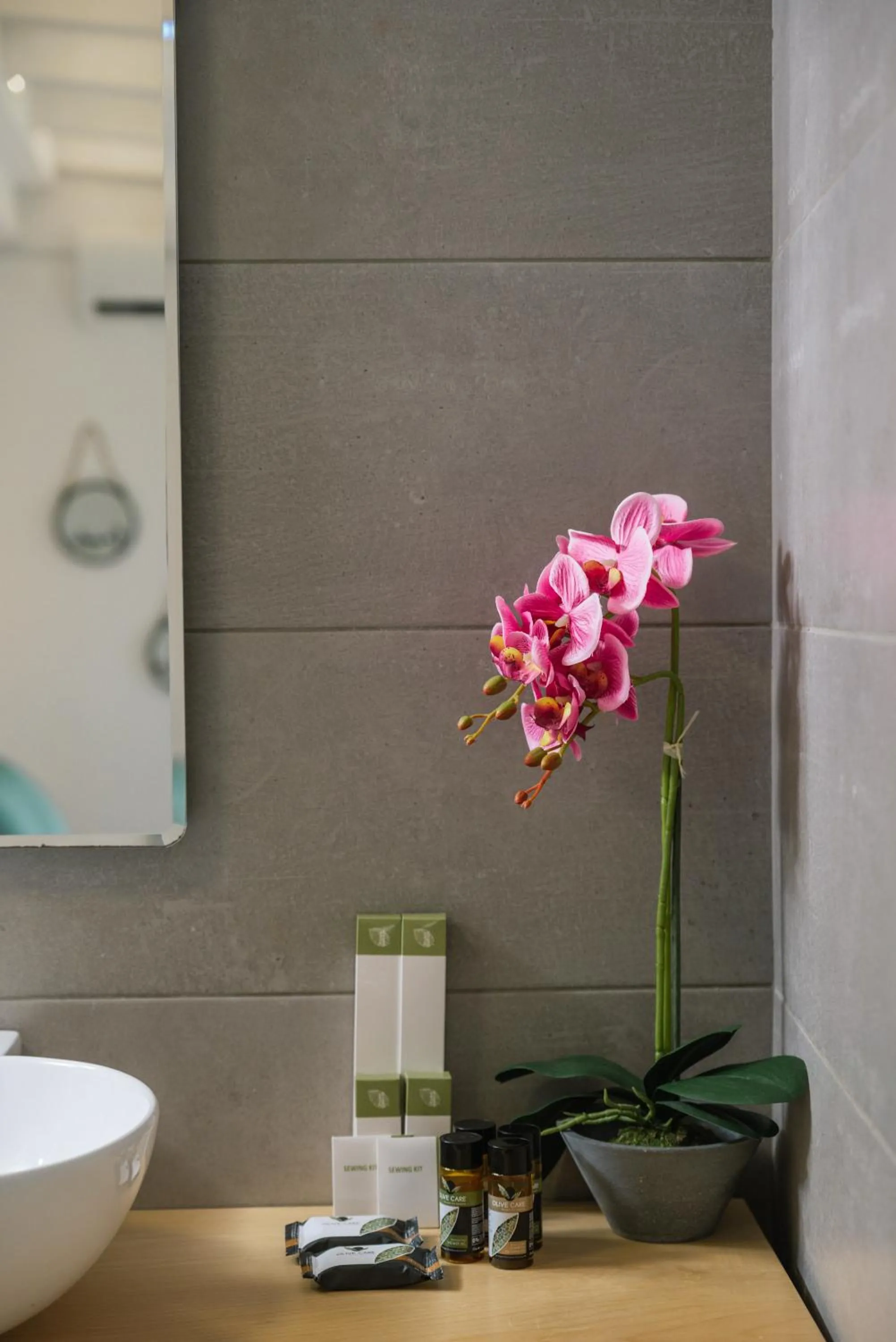 Bathroom in Ermis Luxury Suites & Apartments