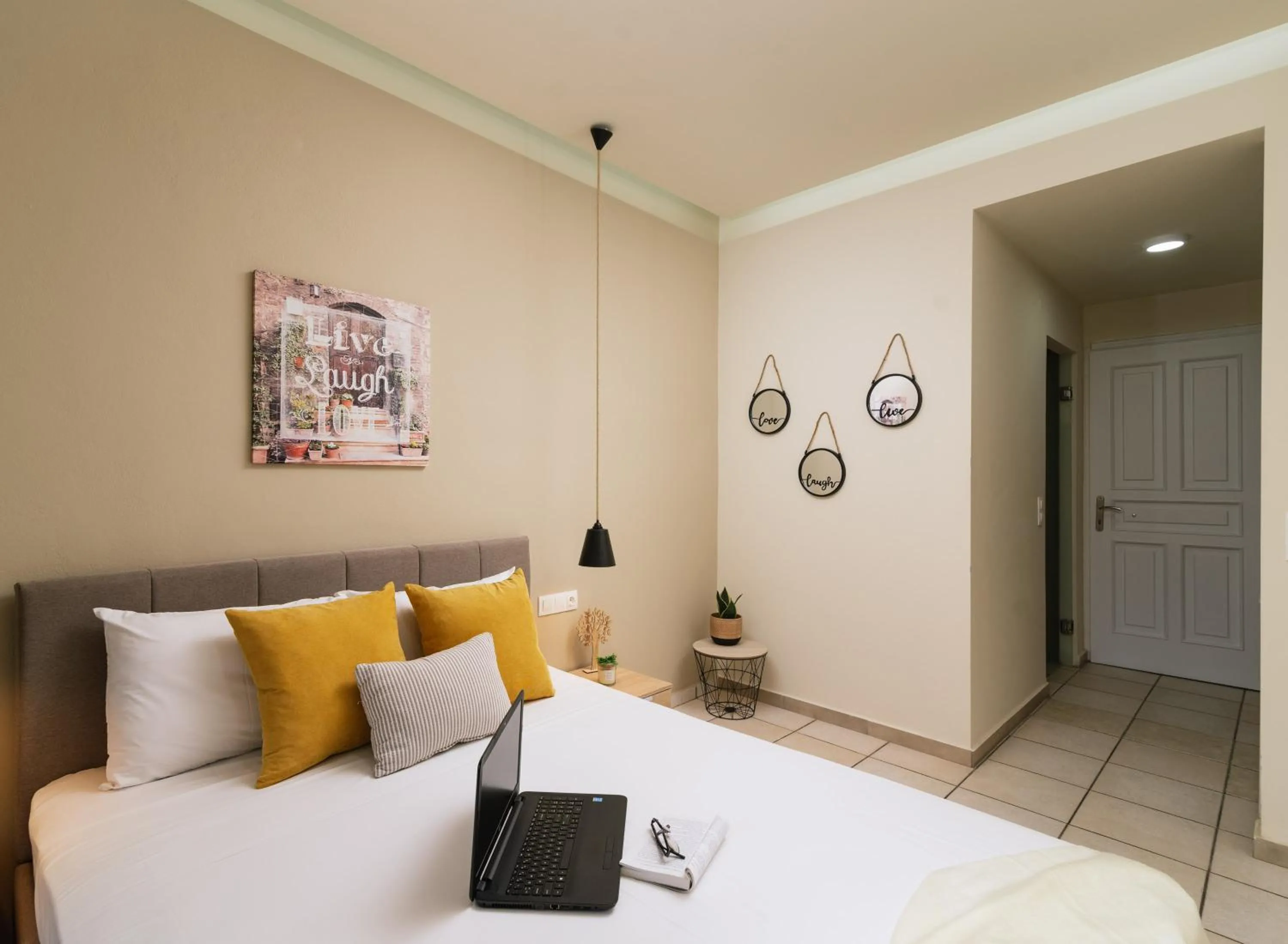 Bed in Ermis Luxury Suites & Apartments