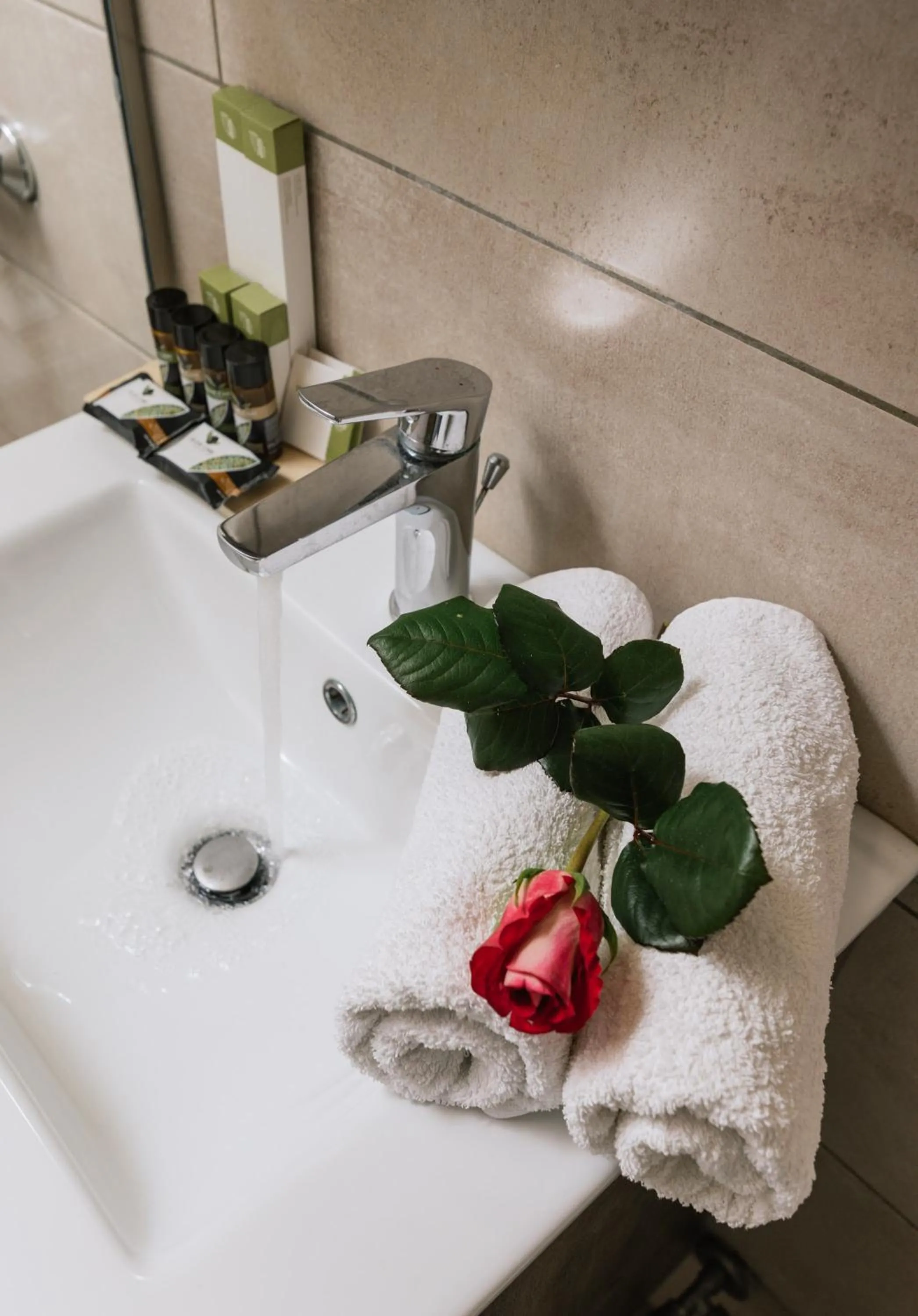 Bathroom in Ermis Luxury Suites & Apartments