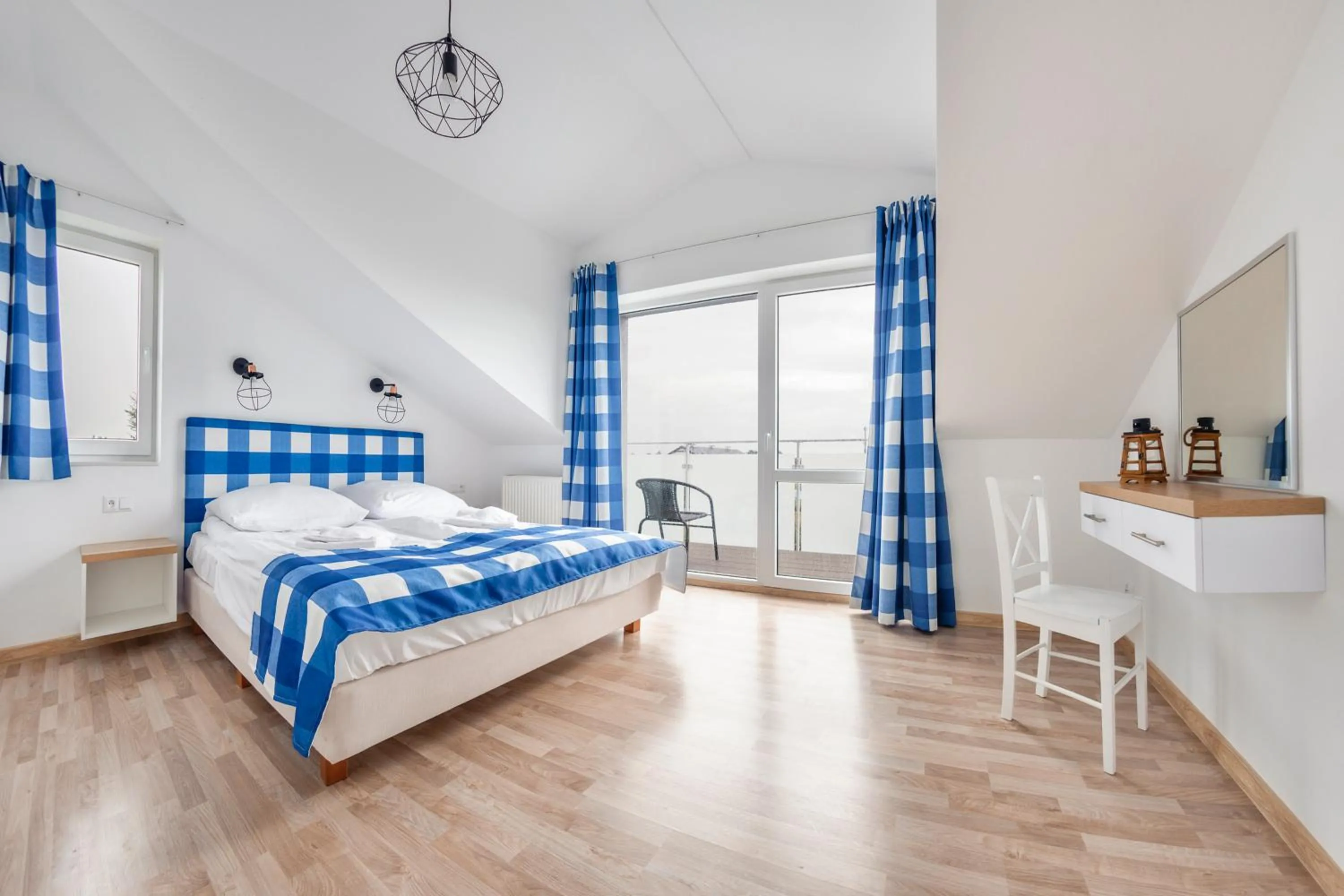 Bedroom, Bed in Seaside Grzybowo, Sun & Snow